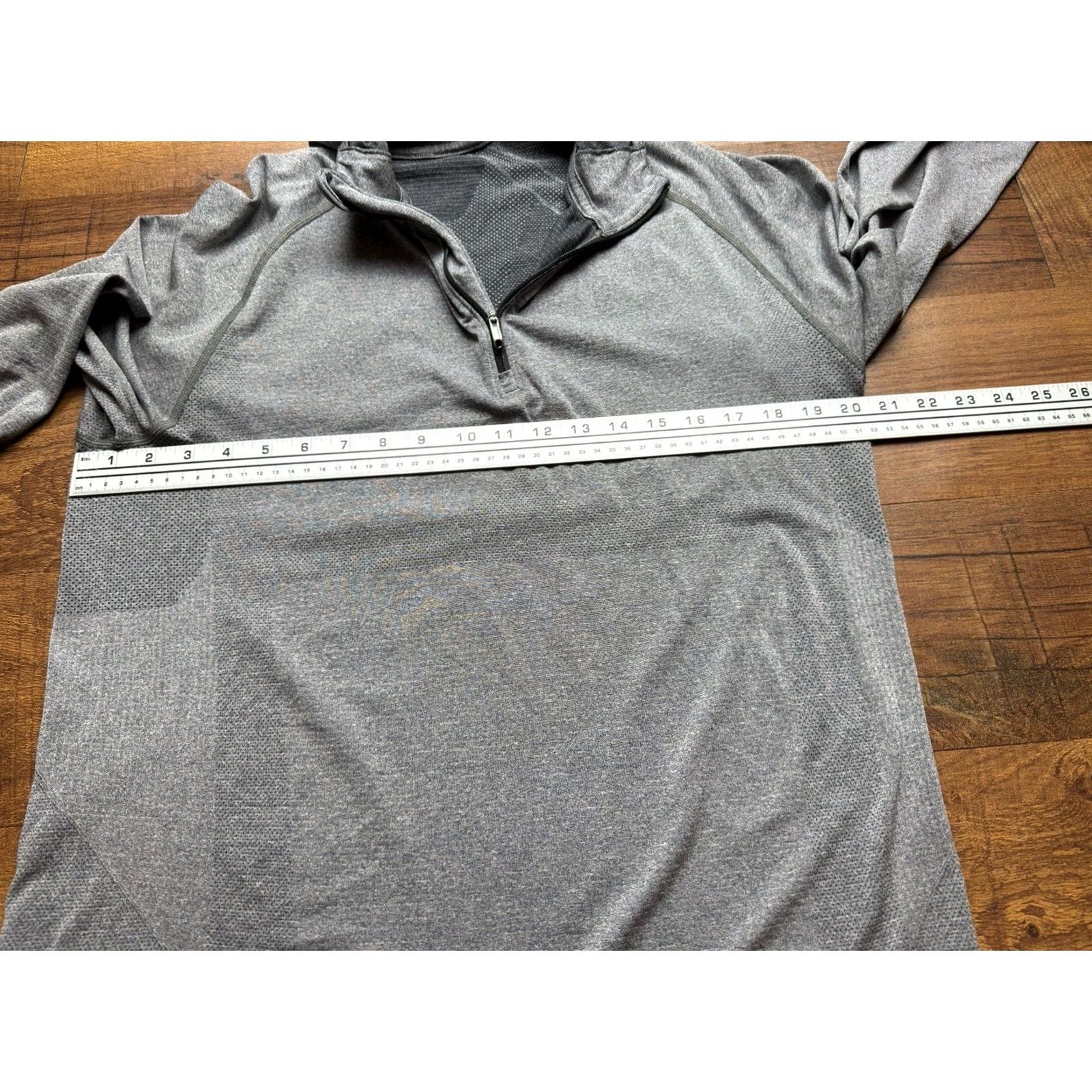 Lululemon Lululemon 1/4 Zip Mens Medium Gray Performance Vented Lightweight Gym Running Shirt Size US M / EU 48-50 / 2 - 7 Thumbnail