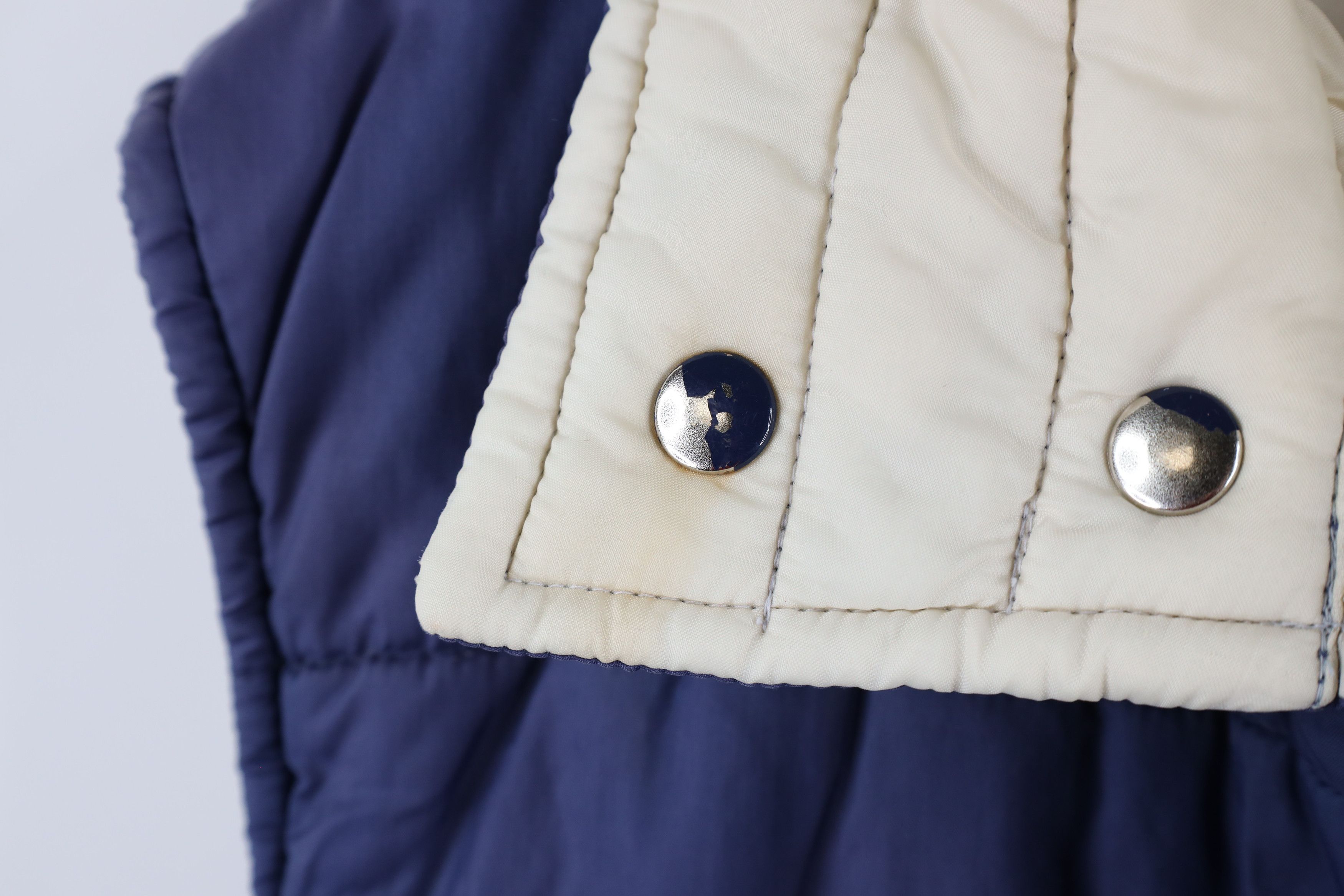 Vintage Vintage 70s Streetwear Button Puffer Vest Jacket Blue Size US M / EU 48-50 / 2 - 10 Thumbnail