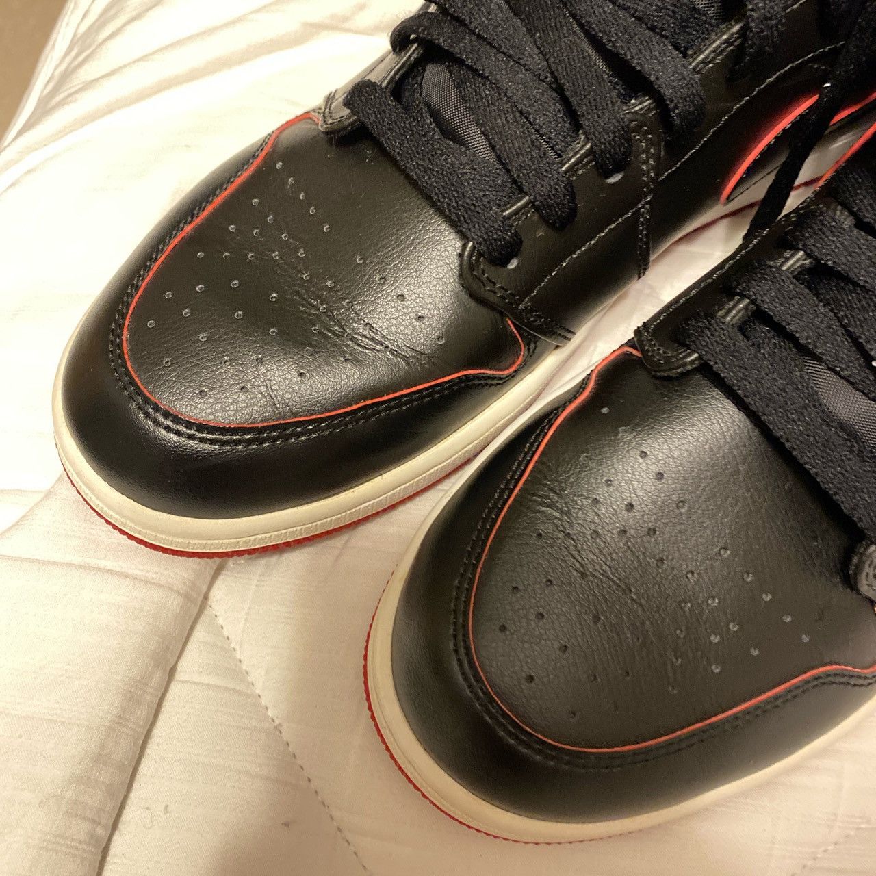 Jordan Brand × Nike Jordan 1 black red Size US 10.5 / EU 43-44 - 3 Thumbnail