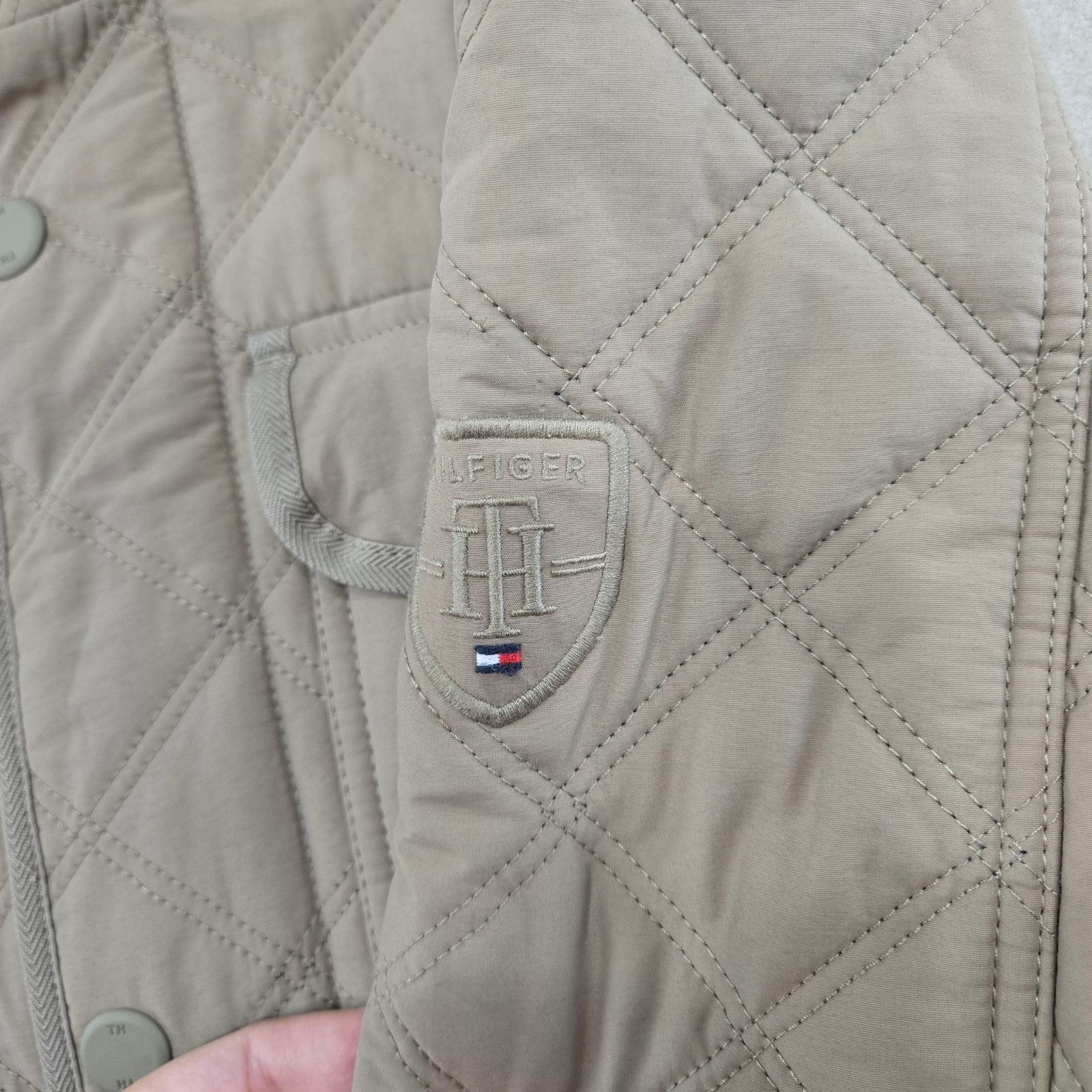 Tommy Hilfiger Tommy Hilfiger Quilted Barn Jacket Tan Plaid Lined Sze Large Size US L / EU 52-54 / 3 - 8 Thumbnail
