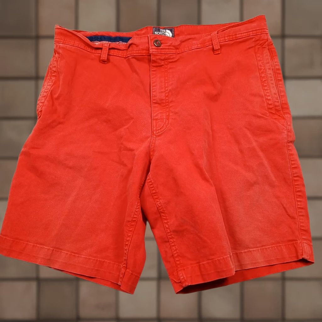 The North Face VINTAGE The North Face Red Chino Shorts Mens 36 Cotton Casual Outdoor Size US 36 / EU 52 - 1 Thumbnail