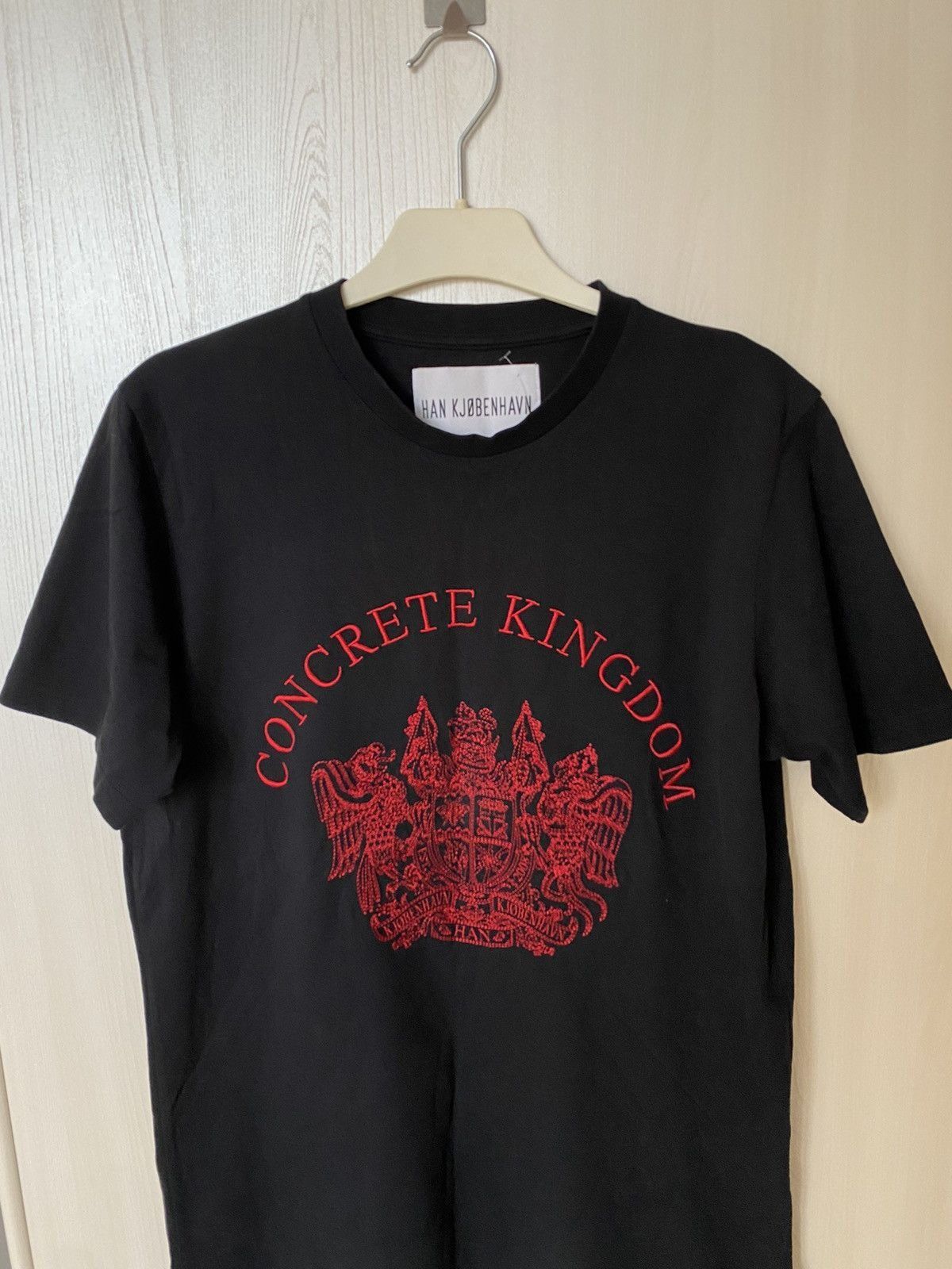 Han Kjobenhavn Rare Han Kjobenhavn Concrete Kingdom Tee - Size L Size US L / EU 52-54 / 3 - 4 Thumbnail