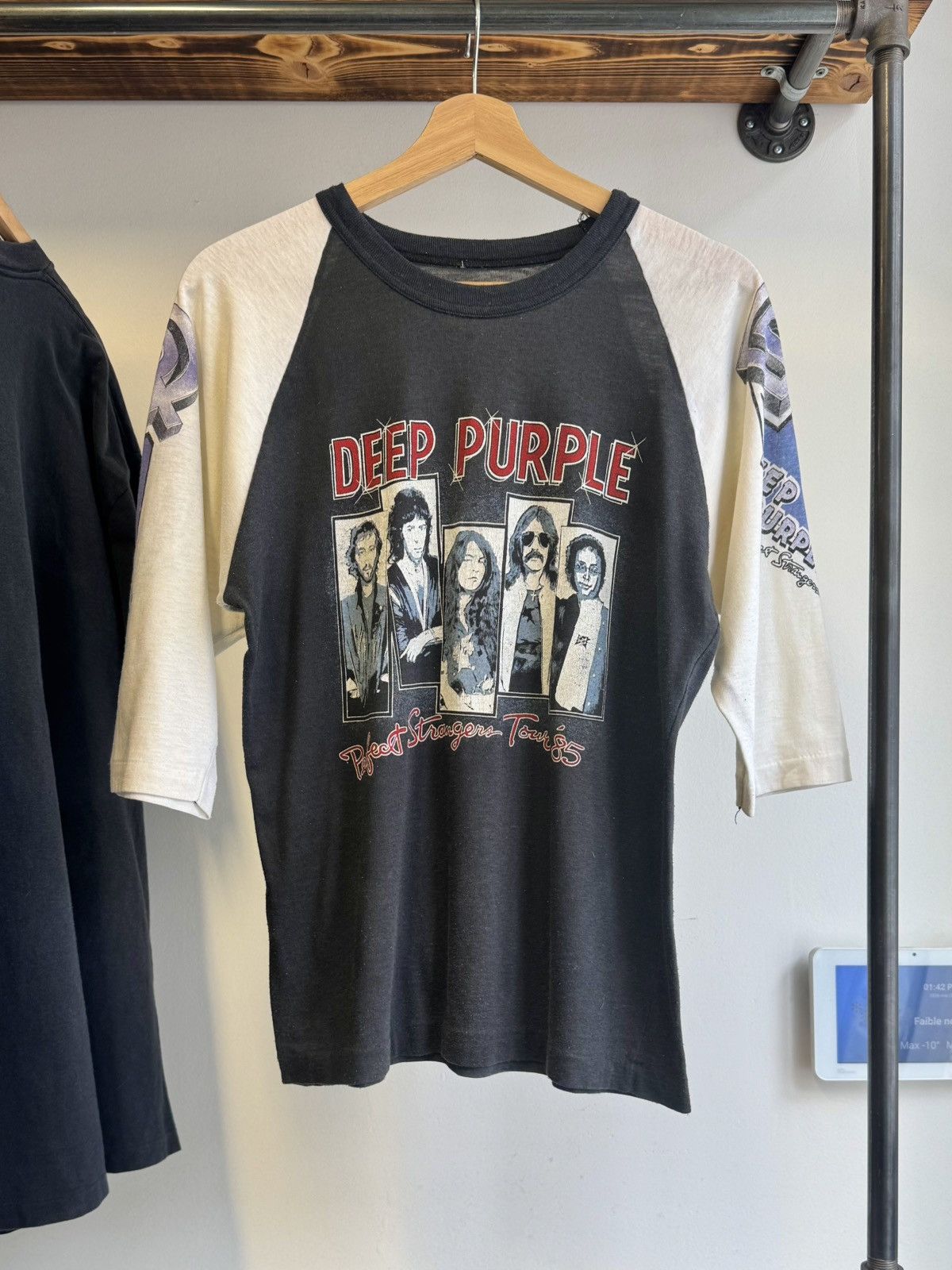 Band Tees Vintage 1985 Deep Purple “Perfect Strangers Tour” Tee Size US L / EU 52-54 / 3 - 1 Thumbnail