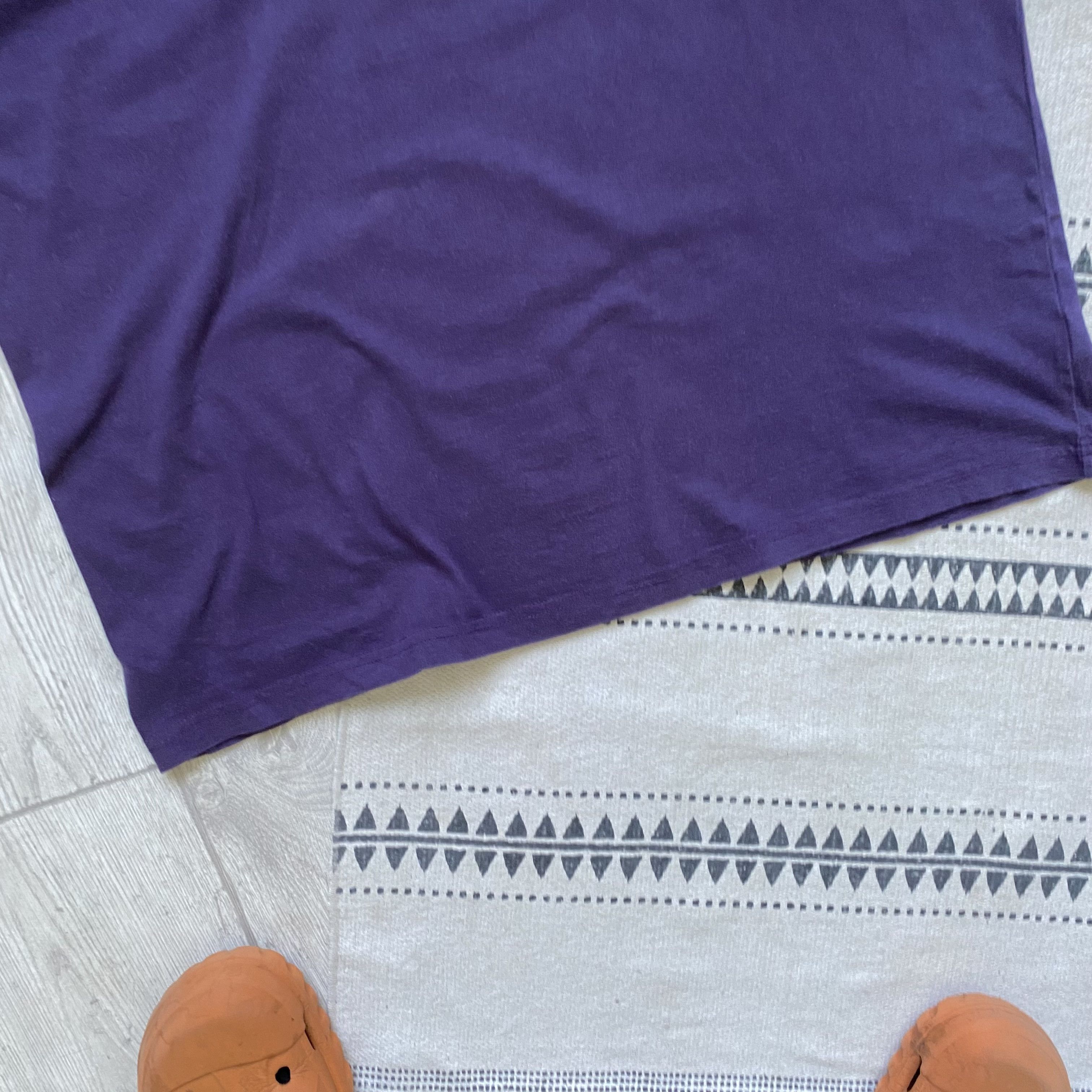 Quiksilver Vintage 2000s Quiksilver tee center logo Surf Skater Purple Size US L / EU 52-54 / 3 - 3 Thumbnail