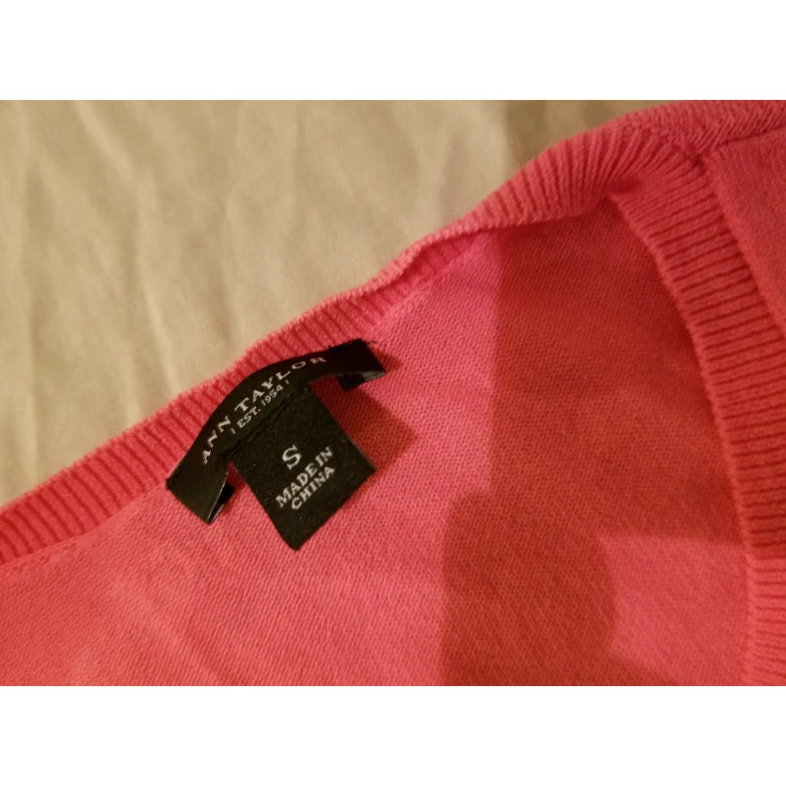 Ann Taylor Womens Ann Taylor Cardigan Sweater Jacket S Small Pink Salmon Sweater Jacket Women Small Pink Salmon Size S / US 4 / IT 40 - 5 Thumbnail