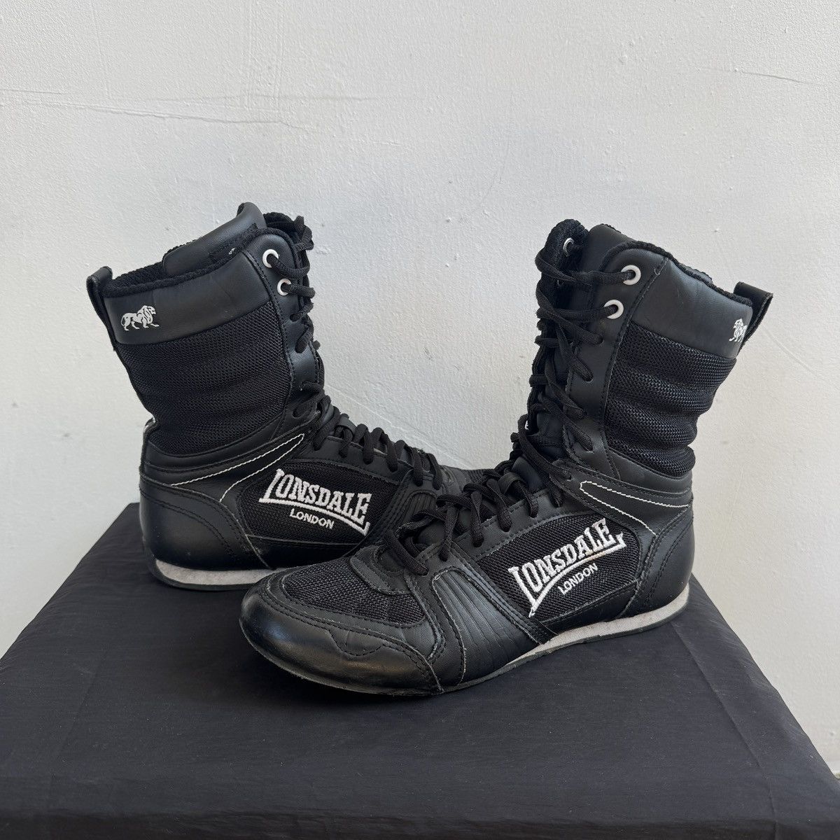 Lonsdale Lonsdale black high lace up boxing wrestling boots Size US 7.5 / IT 37.5 - 3 Thumbnail
