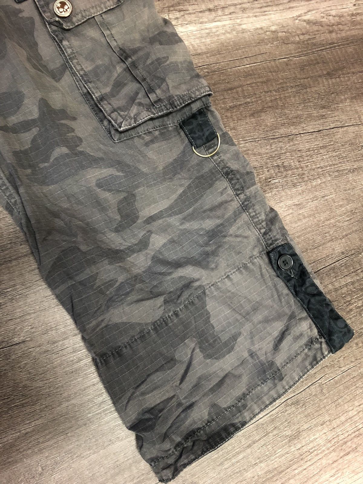 Designer × Japanese Brand BA-TSU STUDIO SKULL DESIGN CAMO SHORT PANTS Size US 30 / EU 46 - 12 Thumbnail
