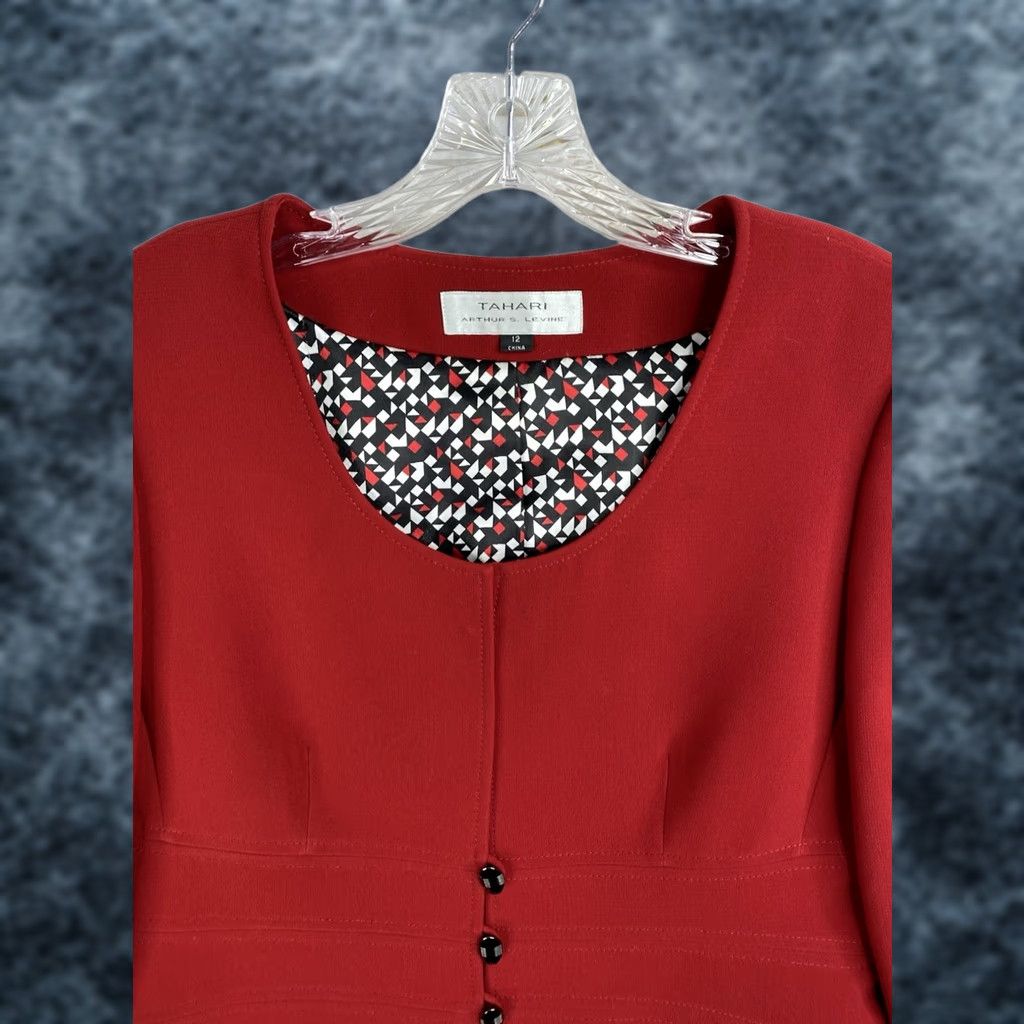 Vintage Tahari Blazer Womens 12 Red 3/4 Sleeve Lined Single-Breasted Button Front Career Jacket Size XL / US 12-14 / IT 48-50 - 1 Thumbnail