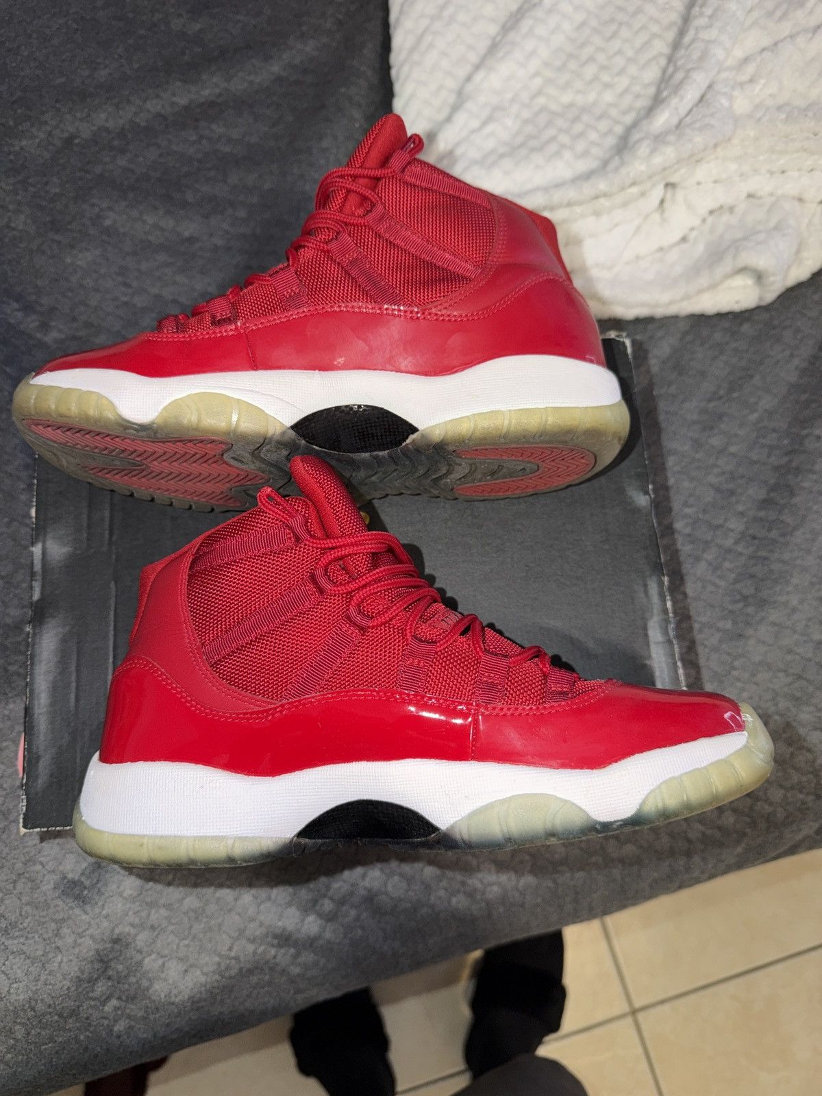 Jordan Brand Air Jordan 11 Retro ‘Win Like 96’ Size US 7 / EU 40 - 2 Thumbnail