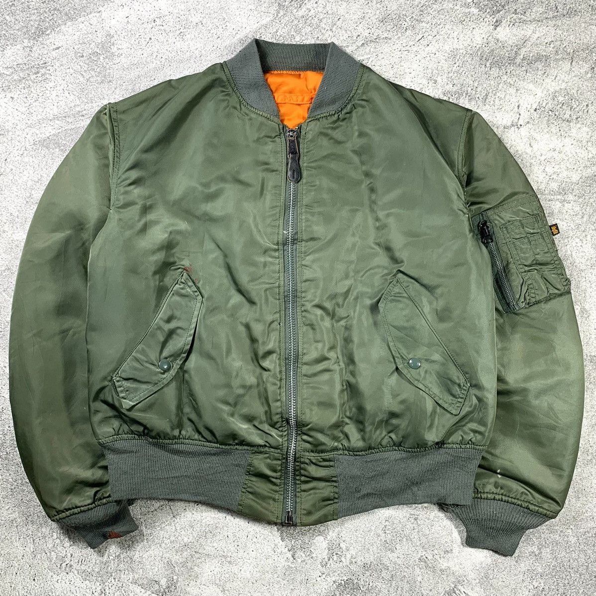 Vintage (SOLD OUT)Vintage 90’s J51 Alpha Industries Bomber MA-1 Size US L / EU 52-54 / 3 - 1 Thumbnail