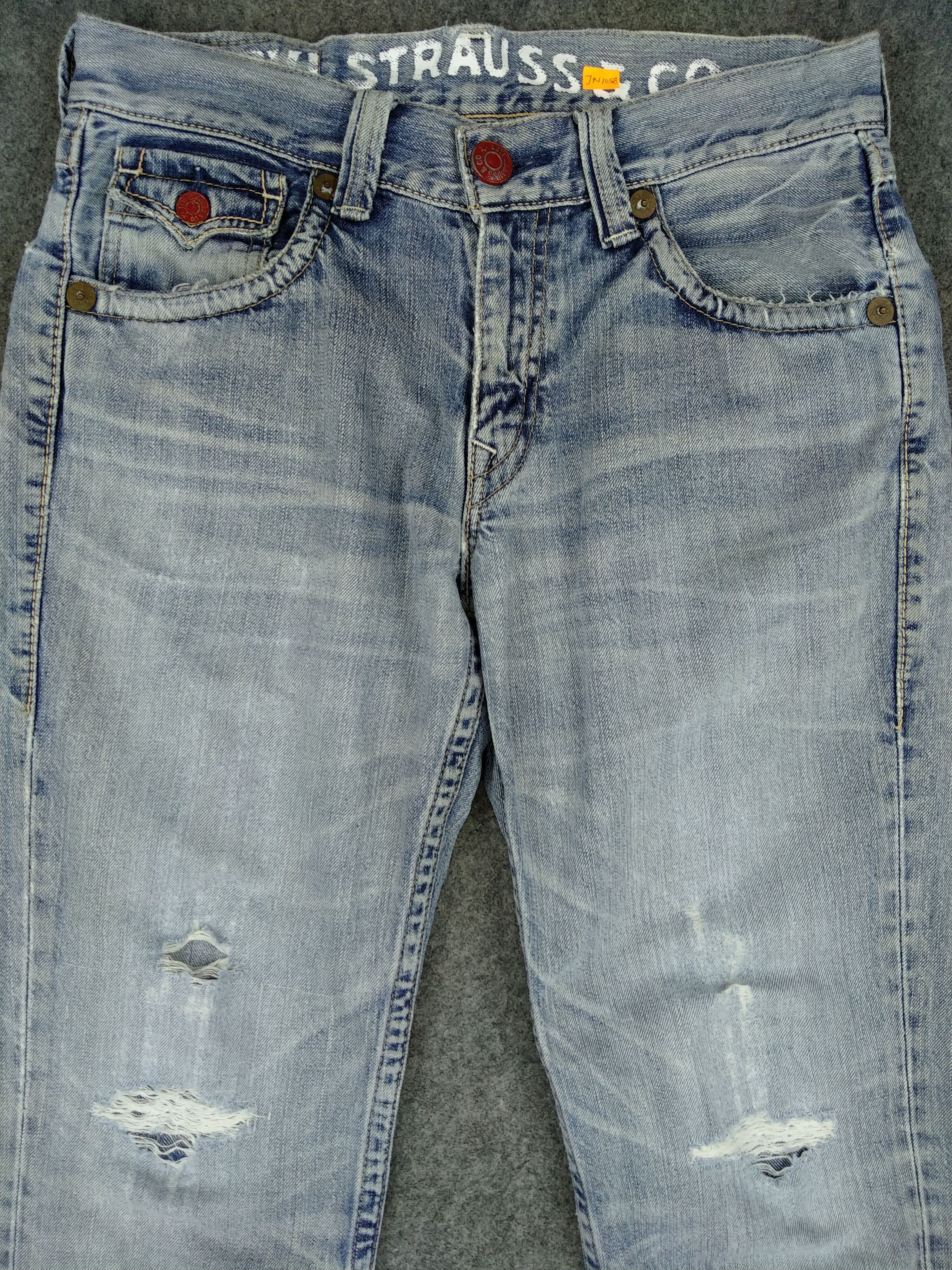 Levi's Light Wash Vintage Levi's 502 Jeans 32x30 Denim -JN1058 Size US 32 / EU 48 - 3 Thumbnail