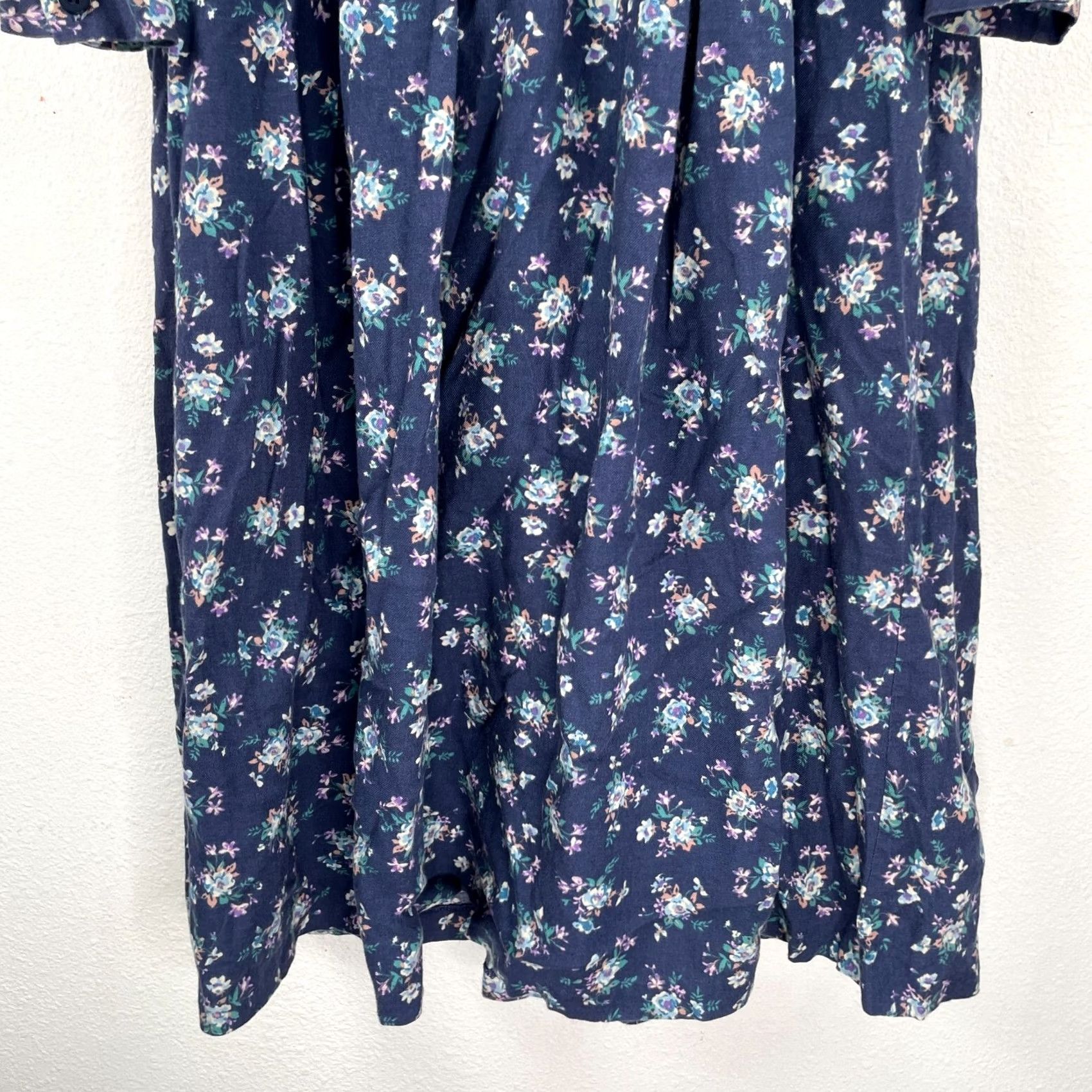 Laura Ashley VINTAGE Laura Ashley Dress Women's Blue Floral Lace A-Line Maxi Long Sleeve 6 44.5" 20" Pit to Pit Casual Wedding Girls? Size M / US 6-8 / IT 42-44 - 2 Thumbnail