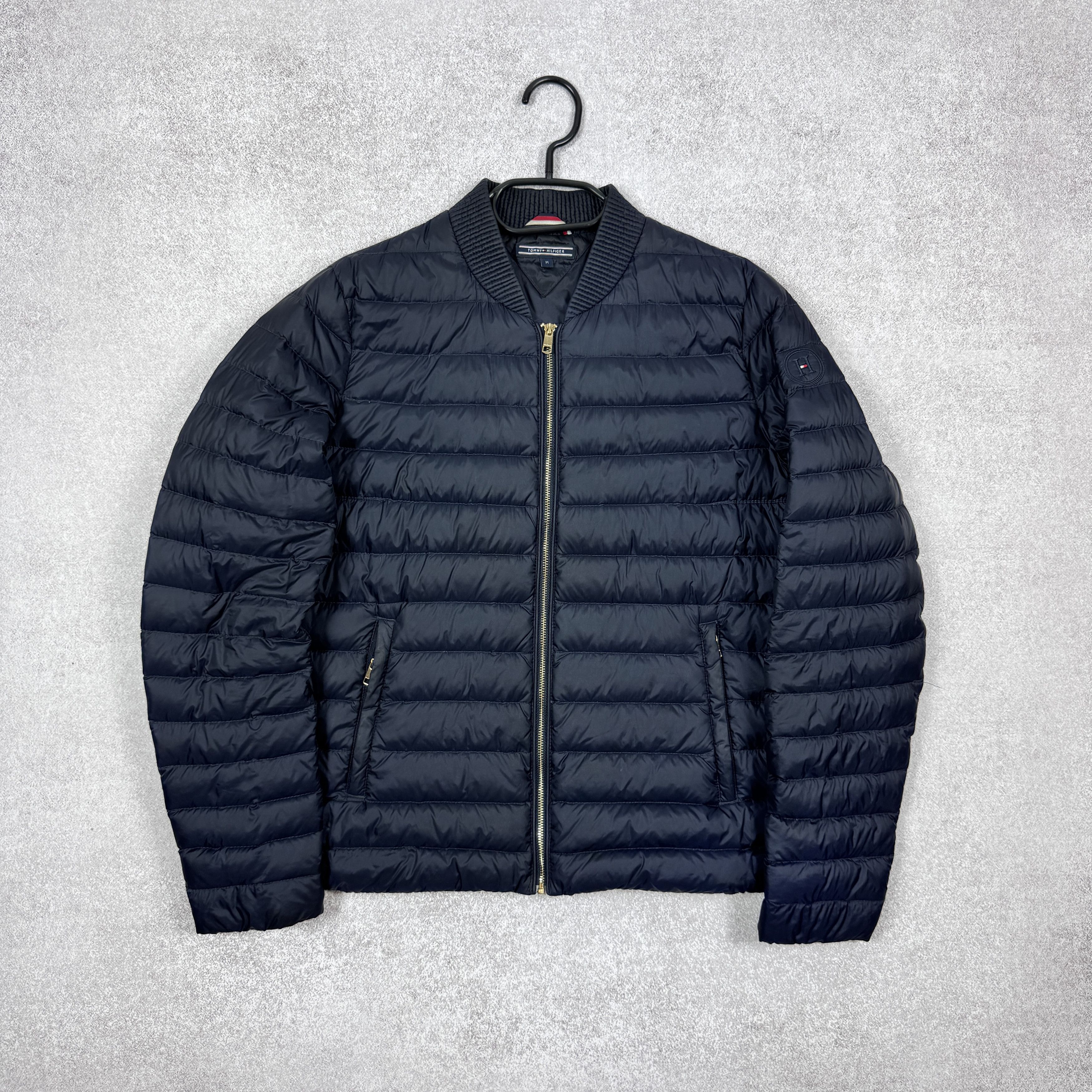 Tommy Hilfiger Women`s TOMMY HILFIGER Puffer Bomber Navy Down Jacket Size M Size M / US 6-8 / IT 42-44 - 1 Thumbnail