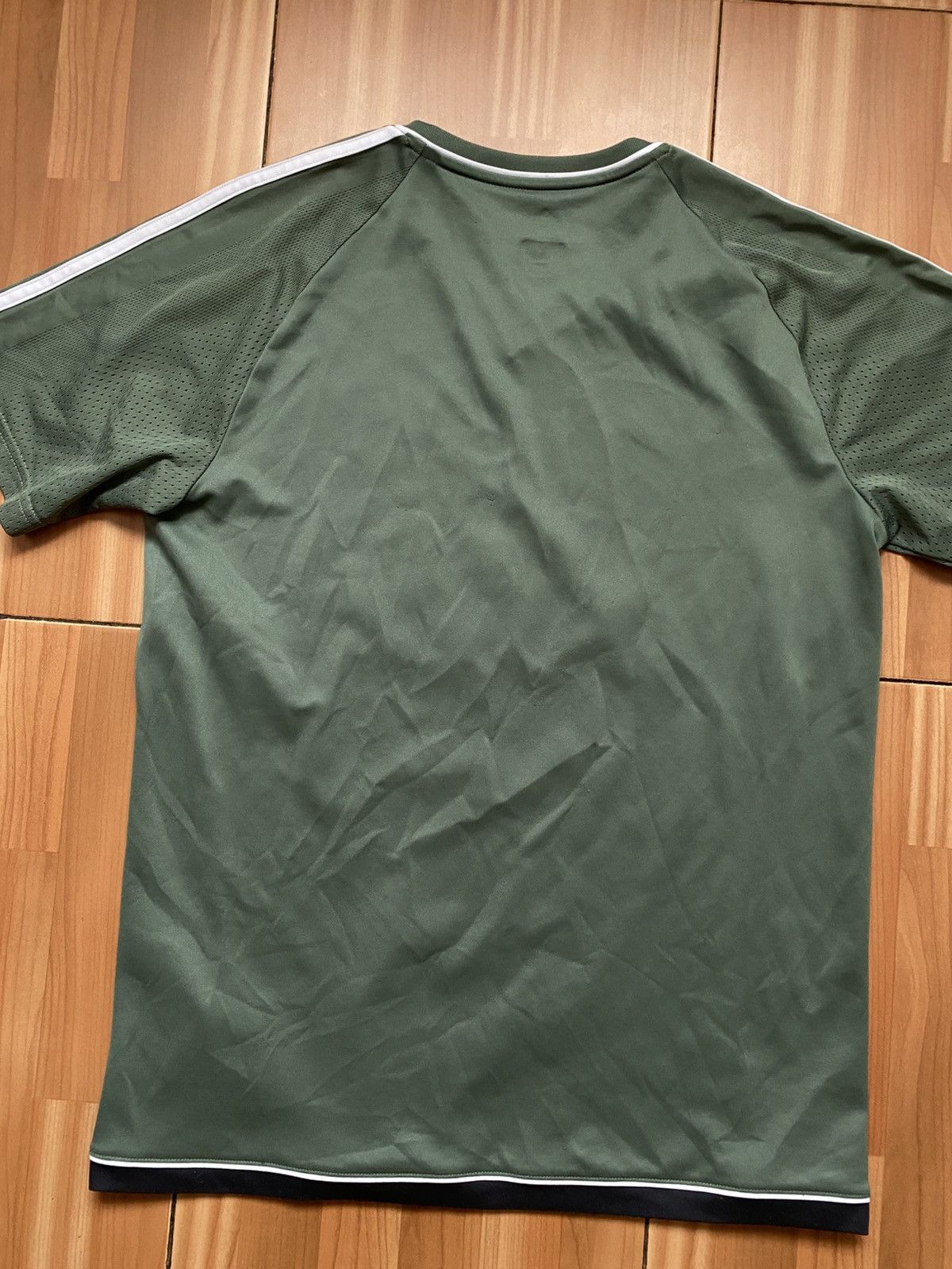 Adidas Adidas Manchester United Training Jersey Football Shirt Men Size US M / EU 48-50 / 2 - 5 Thumbnail
