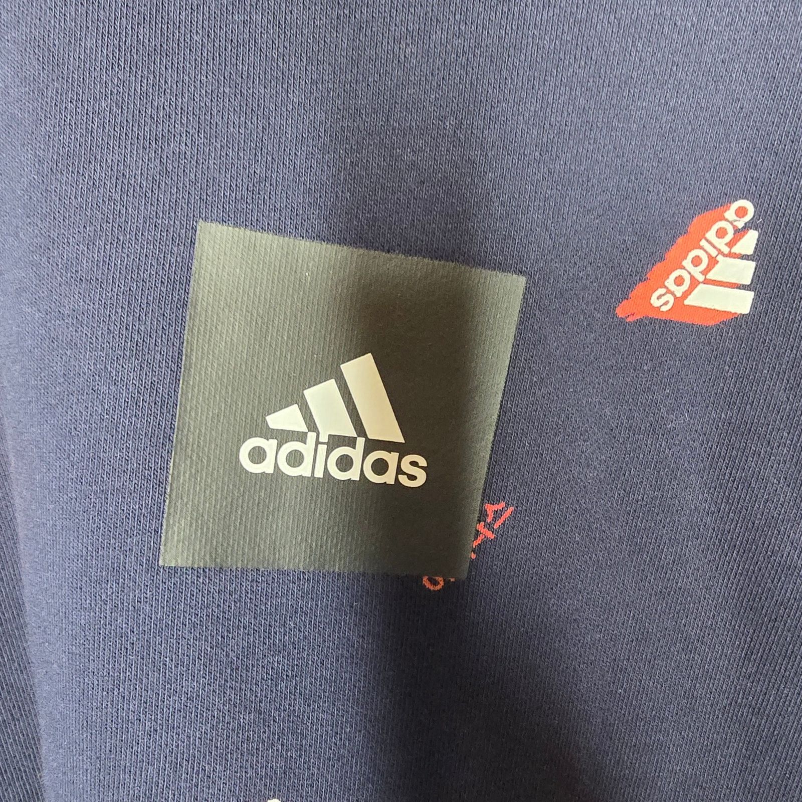 Adidas Adidas Must Haves Graphic Crew Neck Sweatshirt Size Medium Size US M / EU 48-50 / 2 - 6 Thumbnail