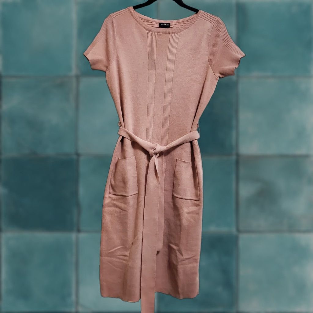 Torrid Sweater Dress Pink Belted Ribbed Short Sleeve Midi Pockets Women 00  M/L, Front Pockets, 100% Polyester, Pitt to Pit 17\", Shoulder to Hem 40.5\"