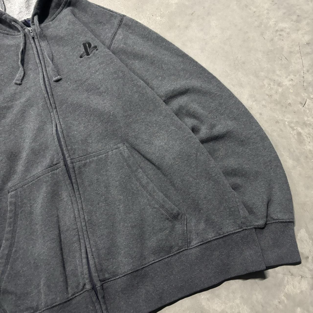 Japanese Brand × Vintage Crazy Vintage Y2K/2000s Grey Playstation Logo Essential Zip Up Hoodie! Size US L / EU 52-54 / 3 - 4 Thumbnail