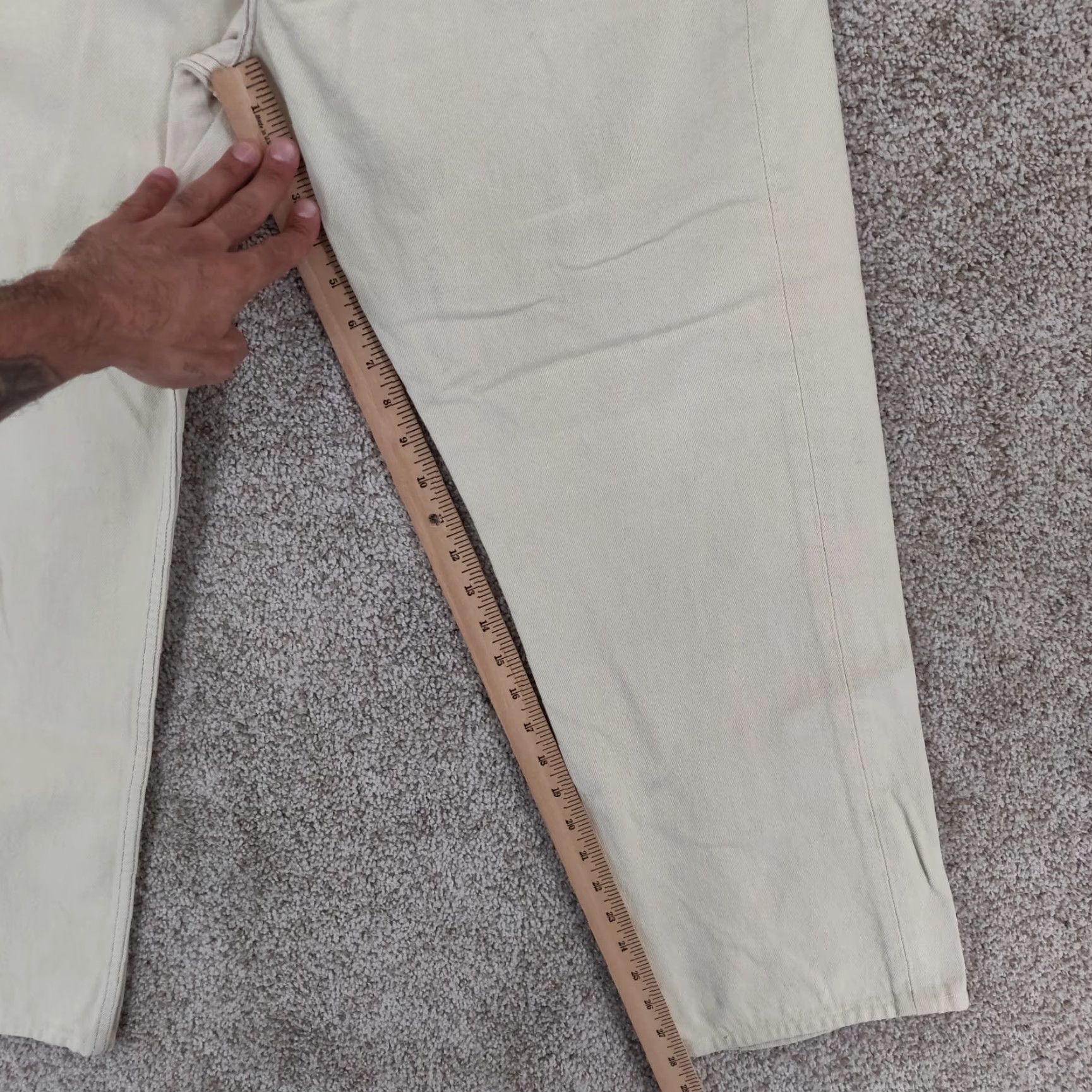 Levi's VINTAGE Levi's 501 Jeans Mens Regular Beige 38x30 (Fits 36x28) Button Fly USA 90s Size US 38 / EU 54 - 4 Thumbnail