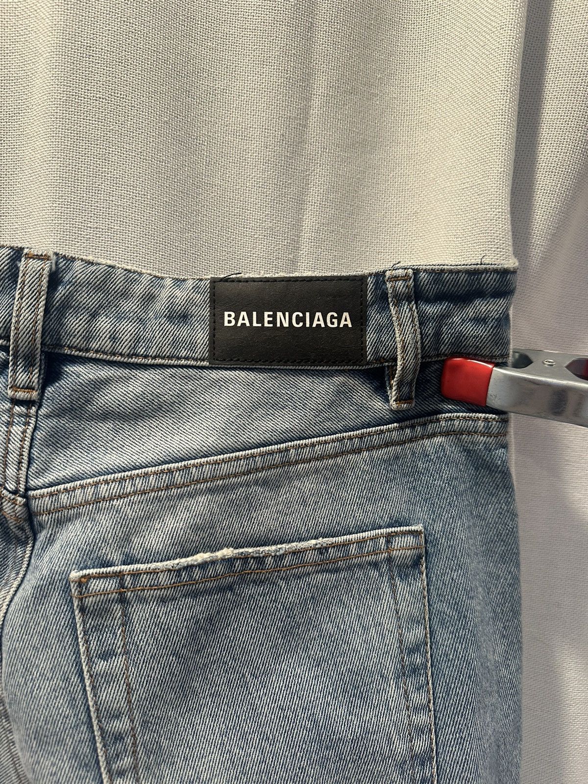 Balenciaga Balenciaga Light Wash jeans Size US 27 - 7 Thumbnail