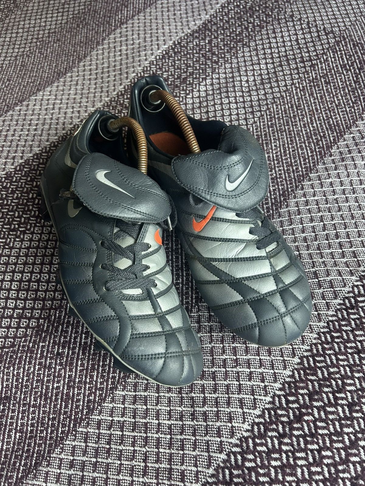Vintage Nike Total 90 Football Boots 2003 Soccer Cleats Size 45 UK10 Size US 12 / EU 45 - 2 Thumbnail
