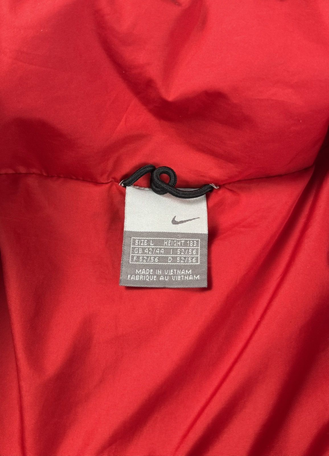 Nike Vintage Nike Puffer Red Down Jacket Y2K Size L Size US L / EU 52-54 / 3 - 10 Thumbnail