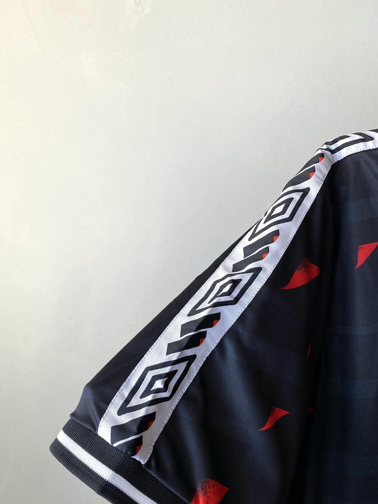 Umbro Umbro Carling Beer Soccer Jersey TShirt Hype Vetements Style Size US M / EU 48-50 / 2 - 4 Thumbnail