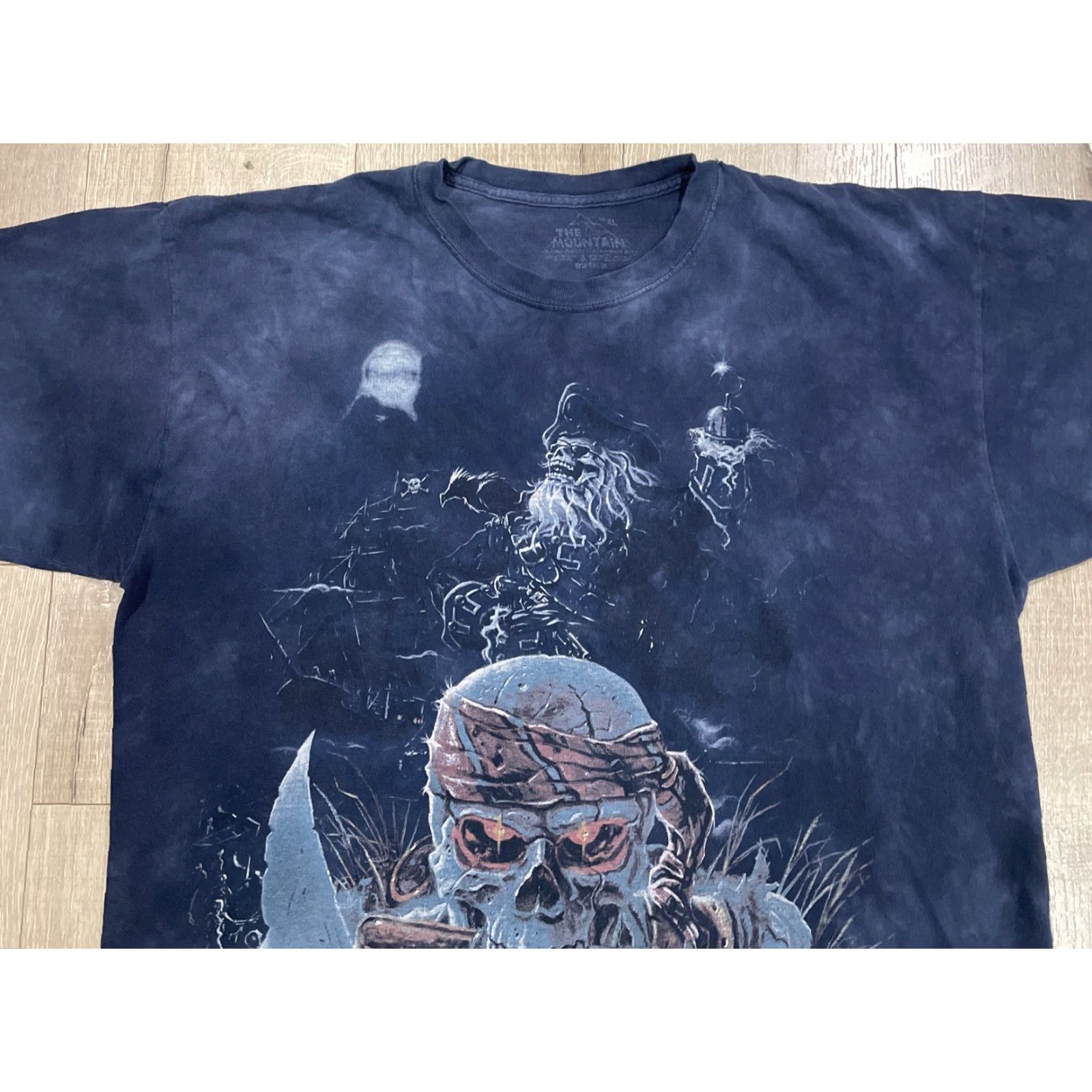 The Mountain VINTAGE The Mountain Graphic Pirate T Shirt XL Blue Skull Ship Tie Dye Tee Juniors? Size US XL / EU 56 / 4 - 5 Thumbnail