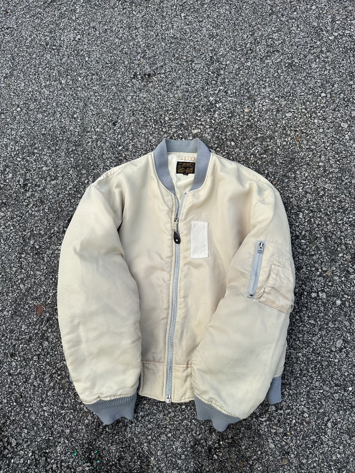 Vintage 🪖Vintage Sun Faded MA-1 Man Intermediate Bomber Jacket Size US M / EU 48-50 / 2 - 6 Thumbnail