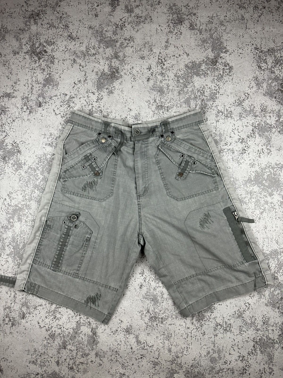 Japanese Brand Tactical Cargo Shorts Multi-Pocket Design Size US 32 / EU 48 - 2 Thumbnail