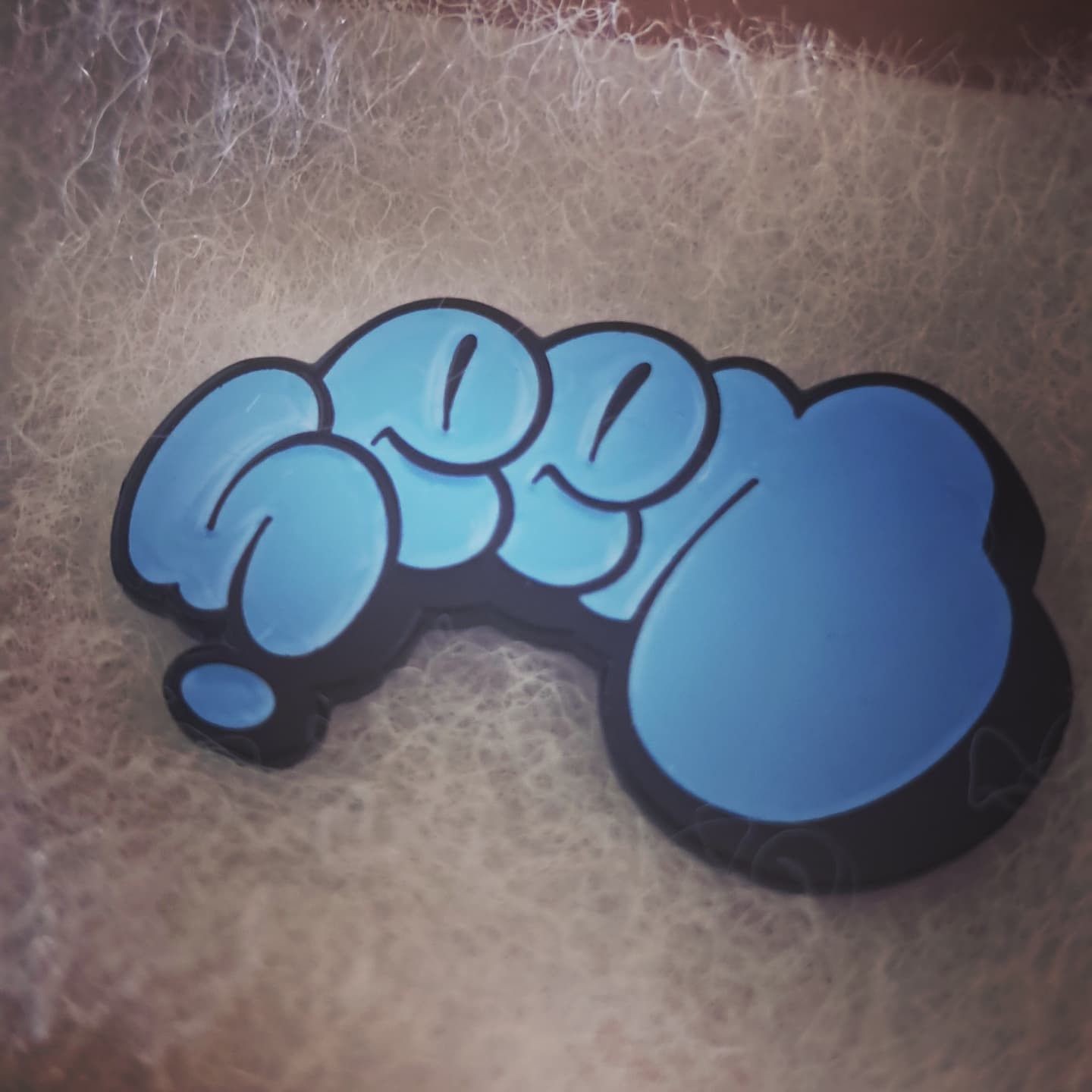 Other Very Rare Deadstock SEEN Pins only 50 made worldwide Size ONE SIZE - 9 Thumbnail