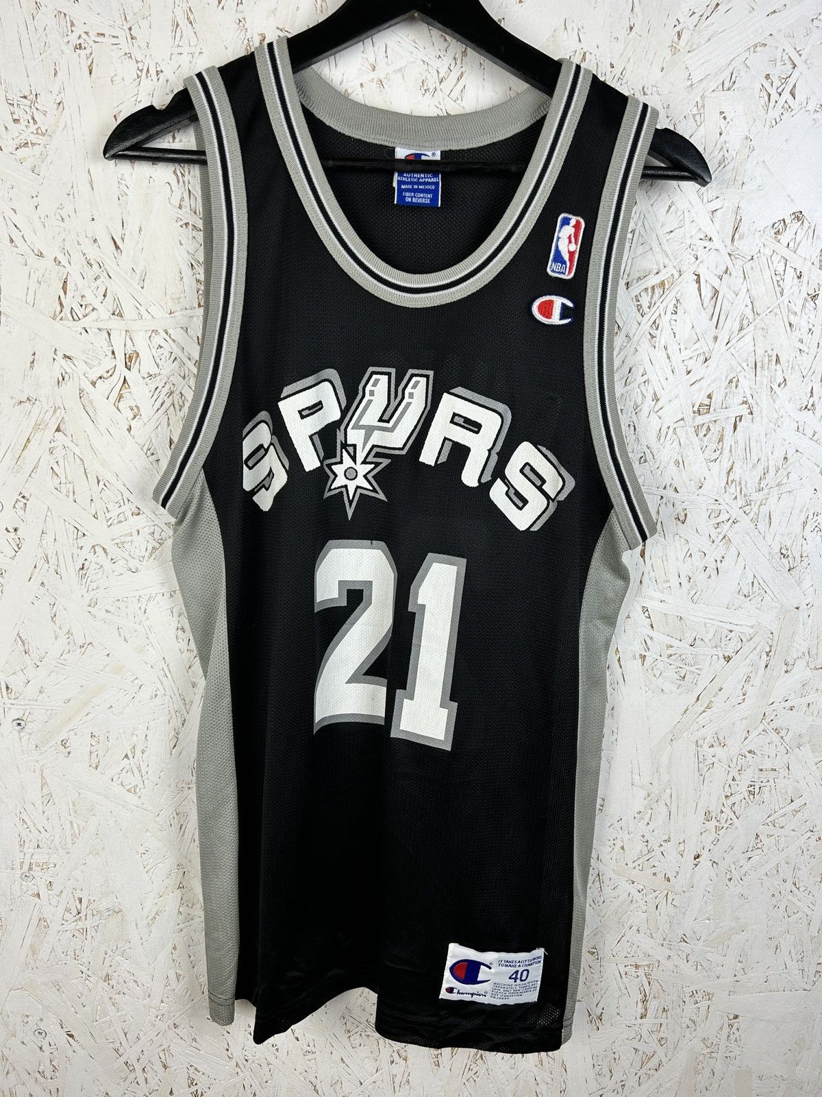 Champion Vintage Champion NBA San Antonio Spurs #21 Tim Duncan 40 Size US M / EU 48-50 / 2 - 1 Thumbnail