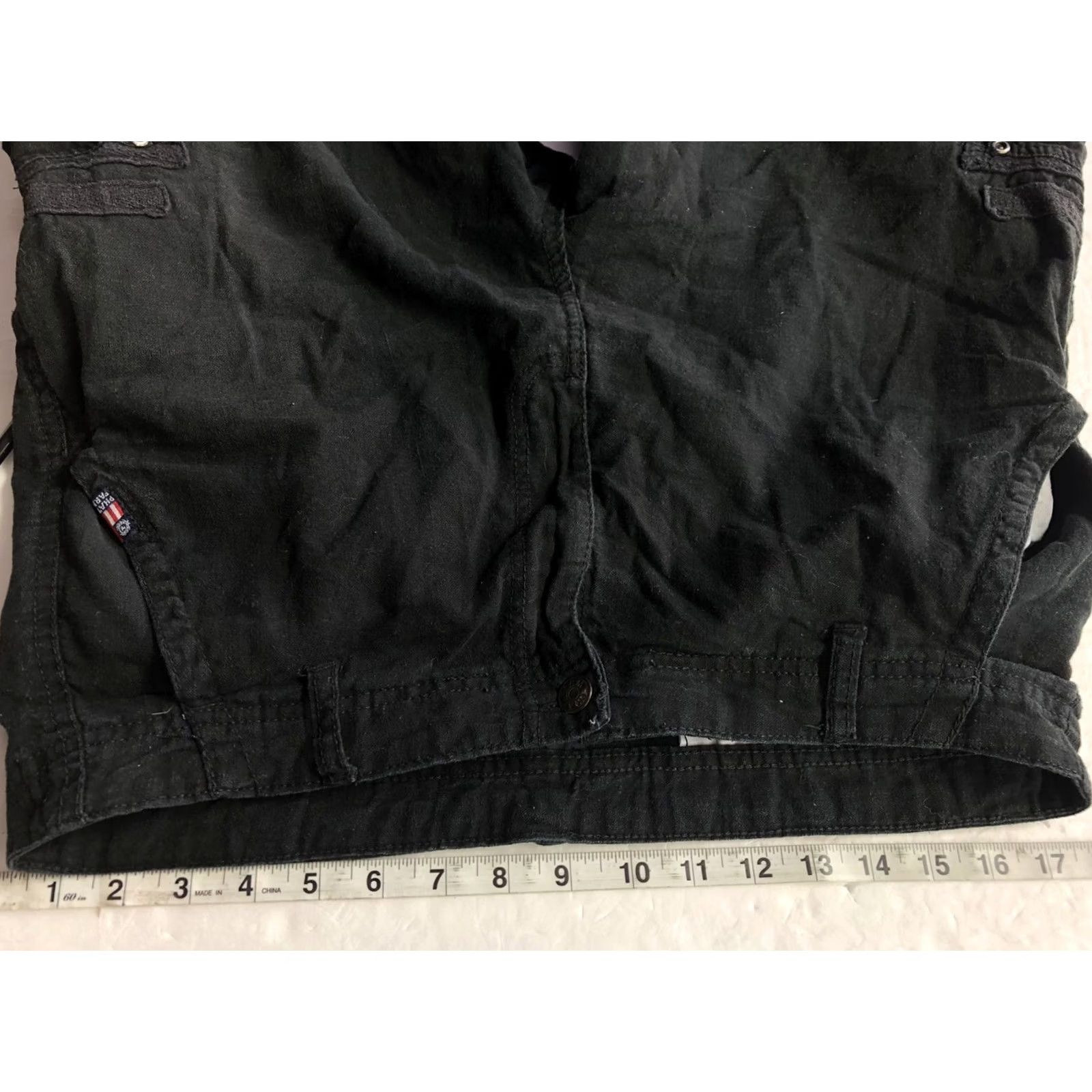 Phat Farm Phat Farm Cargo Shorts Men Size 36 Black Regular Cotton Cargo Phat Farm Mens 36 Black Size US 36 / EU 52 - 3 Thumbnail