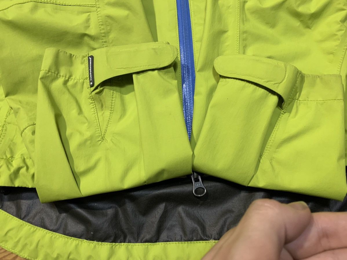Peak Performance Peak performance gore Tex women jacket Size L / US 10 / IT 46 - 22 Thumbnail
