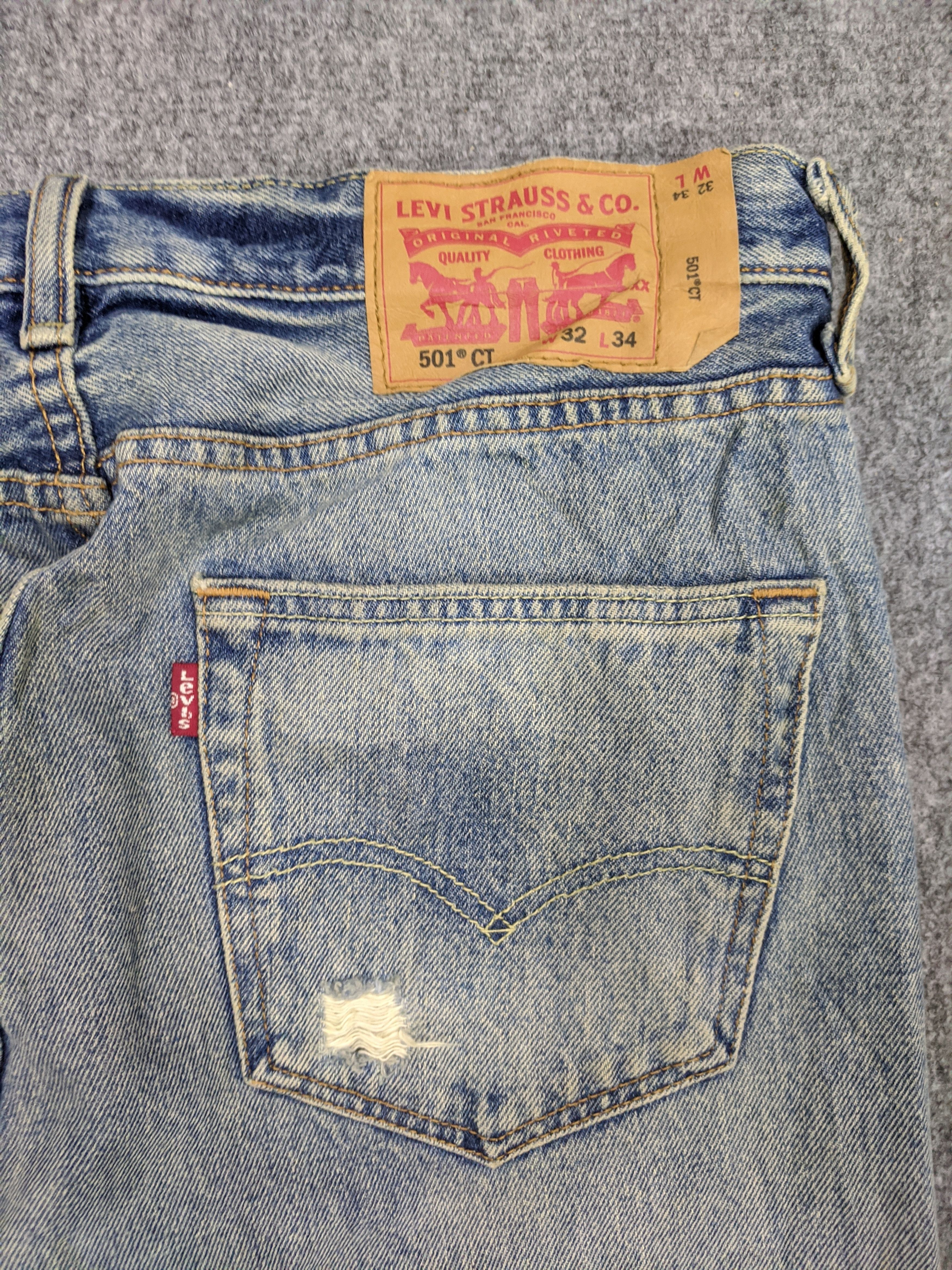 Levi's × Vintage Vintage Distressed Levis 501 Faded Blue Jeans 33x33 Size US 33 - 12 Thumbnail