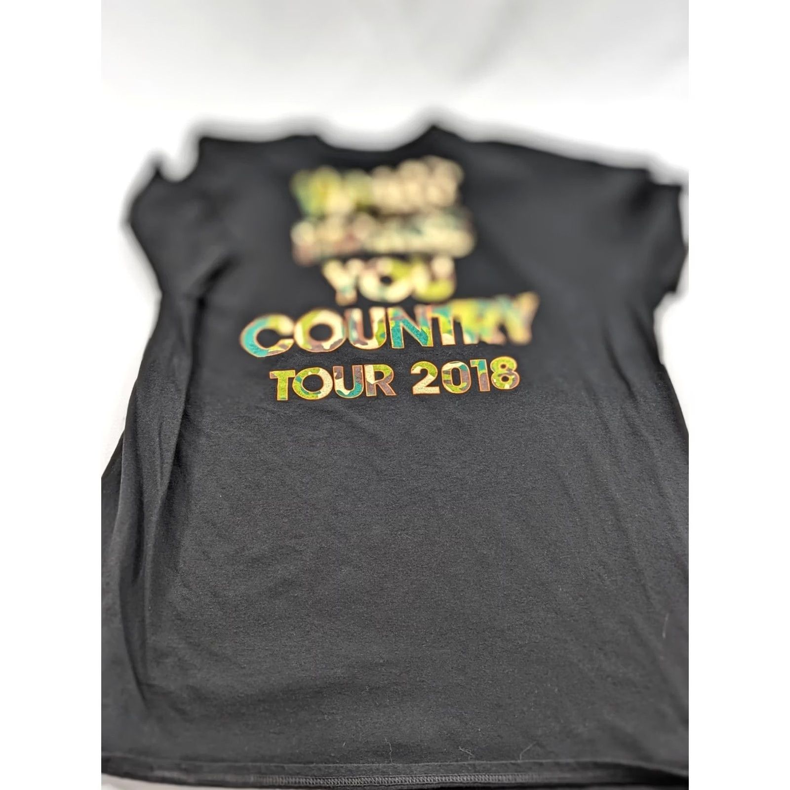Vintage LUKE BRYAN 2018 What Makes You Country Black Tour Concert T-SHIRT M/L Shirt Unisex Adults Graphic Tee Kansas? Size US L / EU 52-54 / 3 - 6 Thumbnail