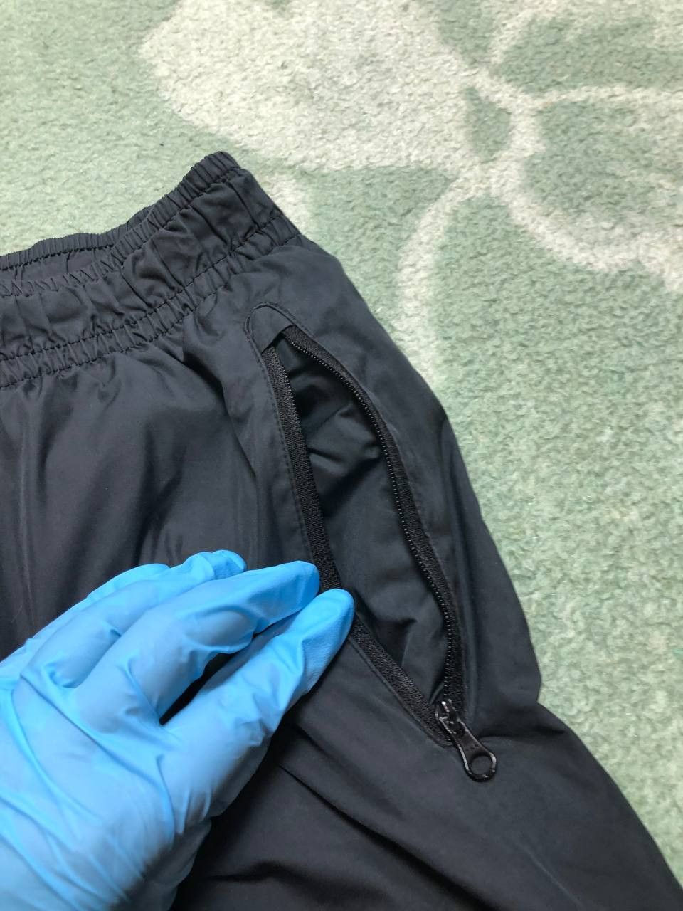 Nike Vintage black logo casual pants Y2K NIKE streetwear Size US 38 / EU 54 - 8 Thumbnail