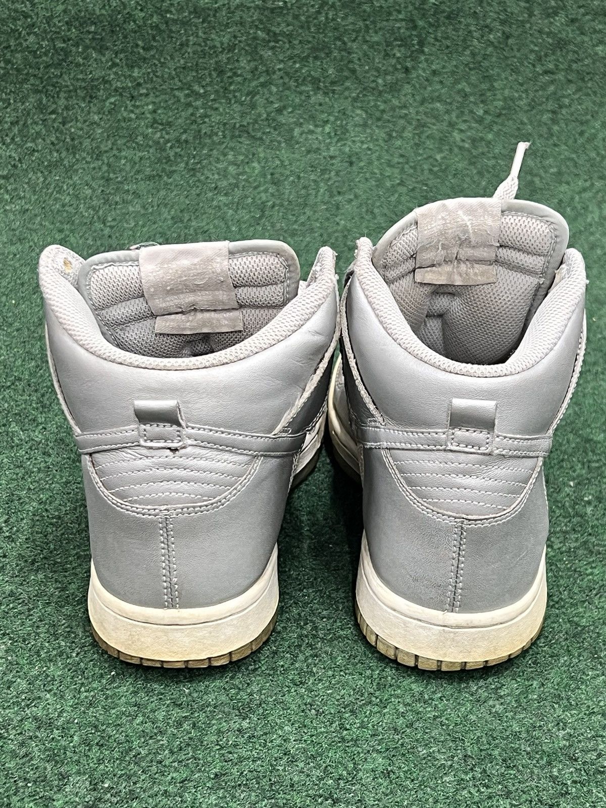 Nike Vintage 2010 Nike Dunk High Metallic Silver Size US 6 / EU 39 - 6 Thumbnail