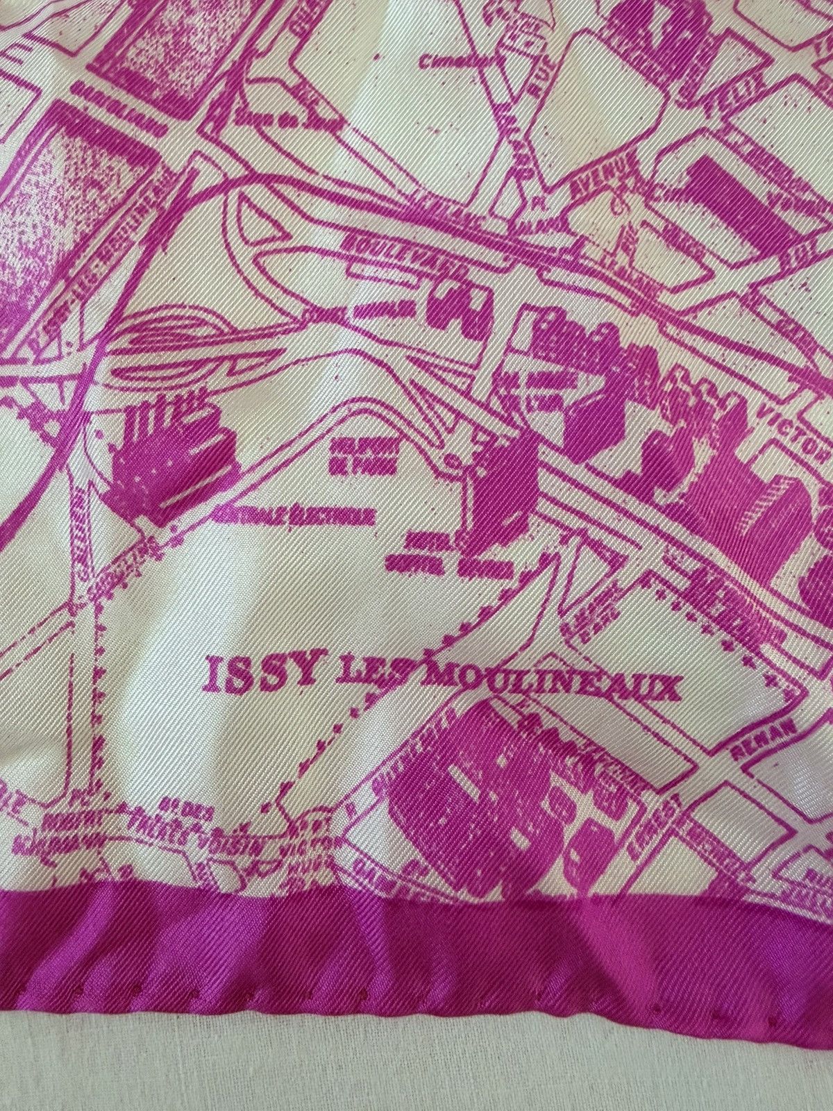 Pierre Cardin Pierre Cardin Paris Silk Scarf Pink Paris Map Print 62” Size ONE SIZE - 10 Thumbnail