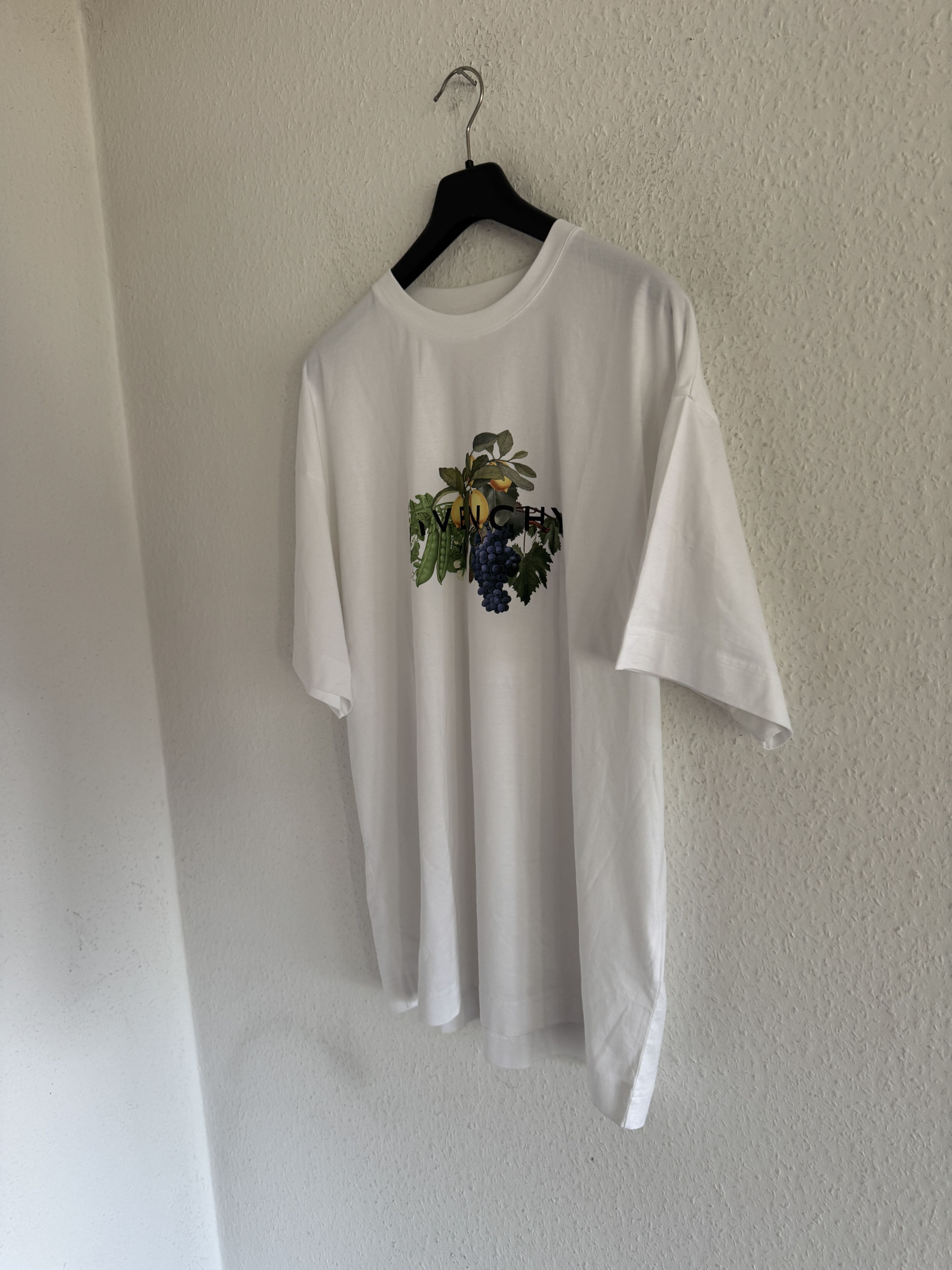 Givenchy Floral Graphic Logo T-Shirt Size US XL / EU 56 / 4 - 10 Thumbnail