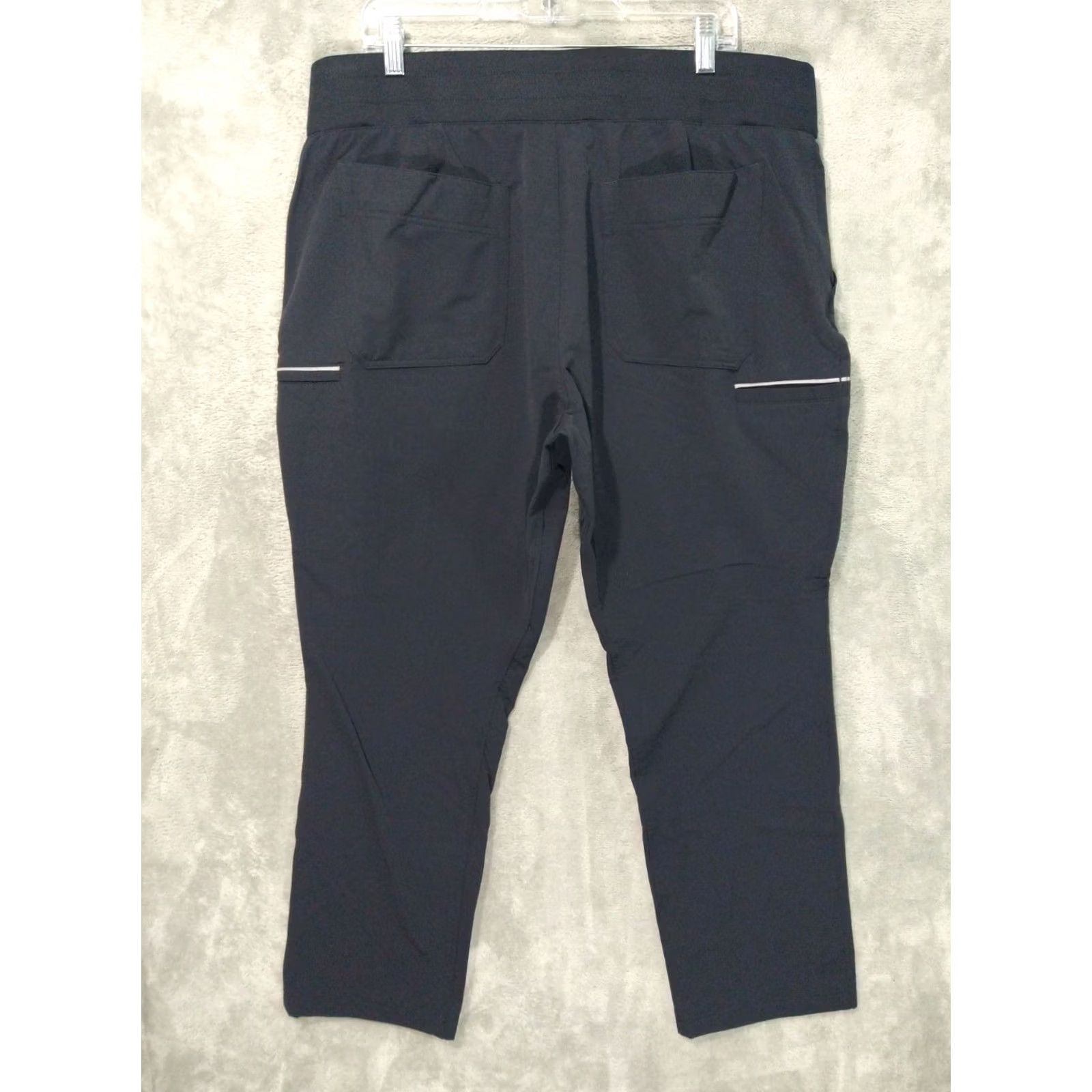 Vintage Duluth Womens Pants 18x29 Black Hills Slim Leg Water Repellent Cargo Nylon Spandex Slim Straight Plus 29 in Inseam Black Mens Womens Girls Size 40" / US 18 - 2 Thumbnail