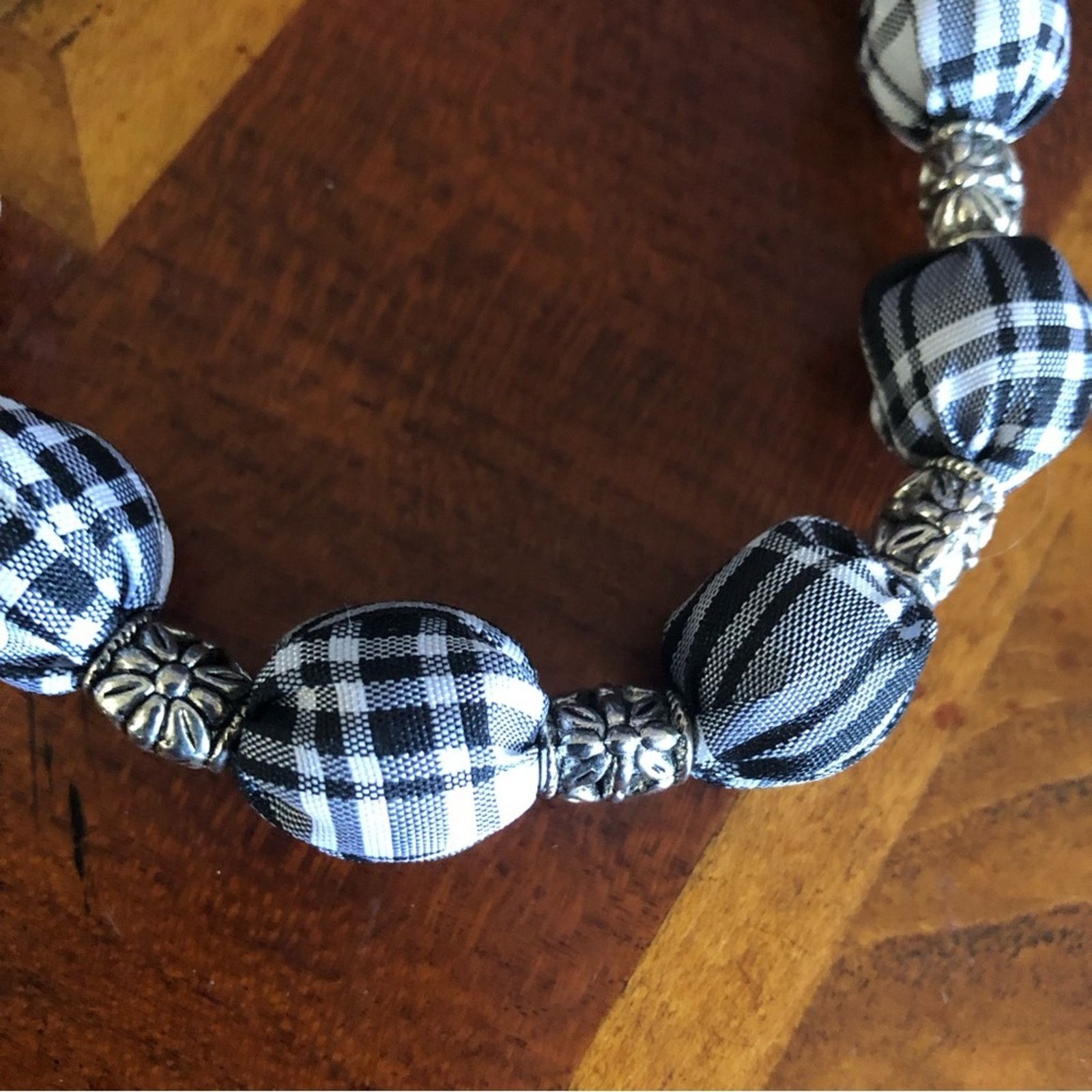 Handmade Country Girl black and white plaid fabric bead necklace Size ONE SIZE - 7 Thumbnail
