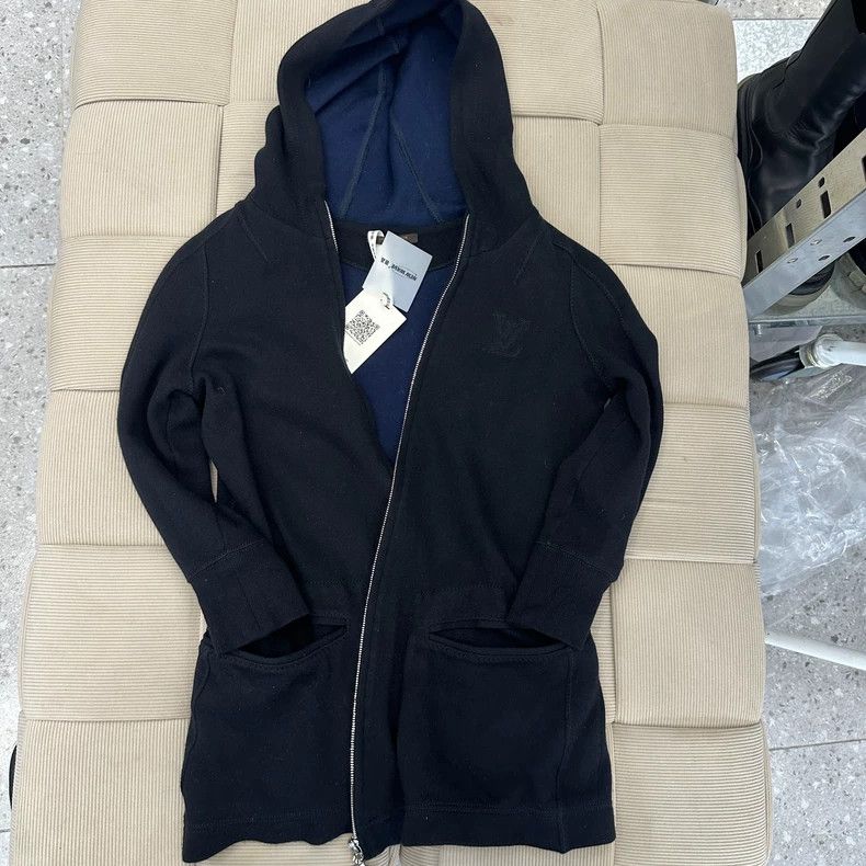 Louis Vuitton Louis Vuitton Hooded embroidered logo hoodie jacket Size US M / EU 48-50 / 2 - 1 Thumbnail