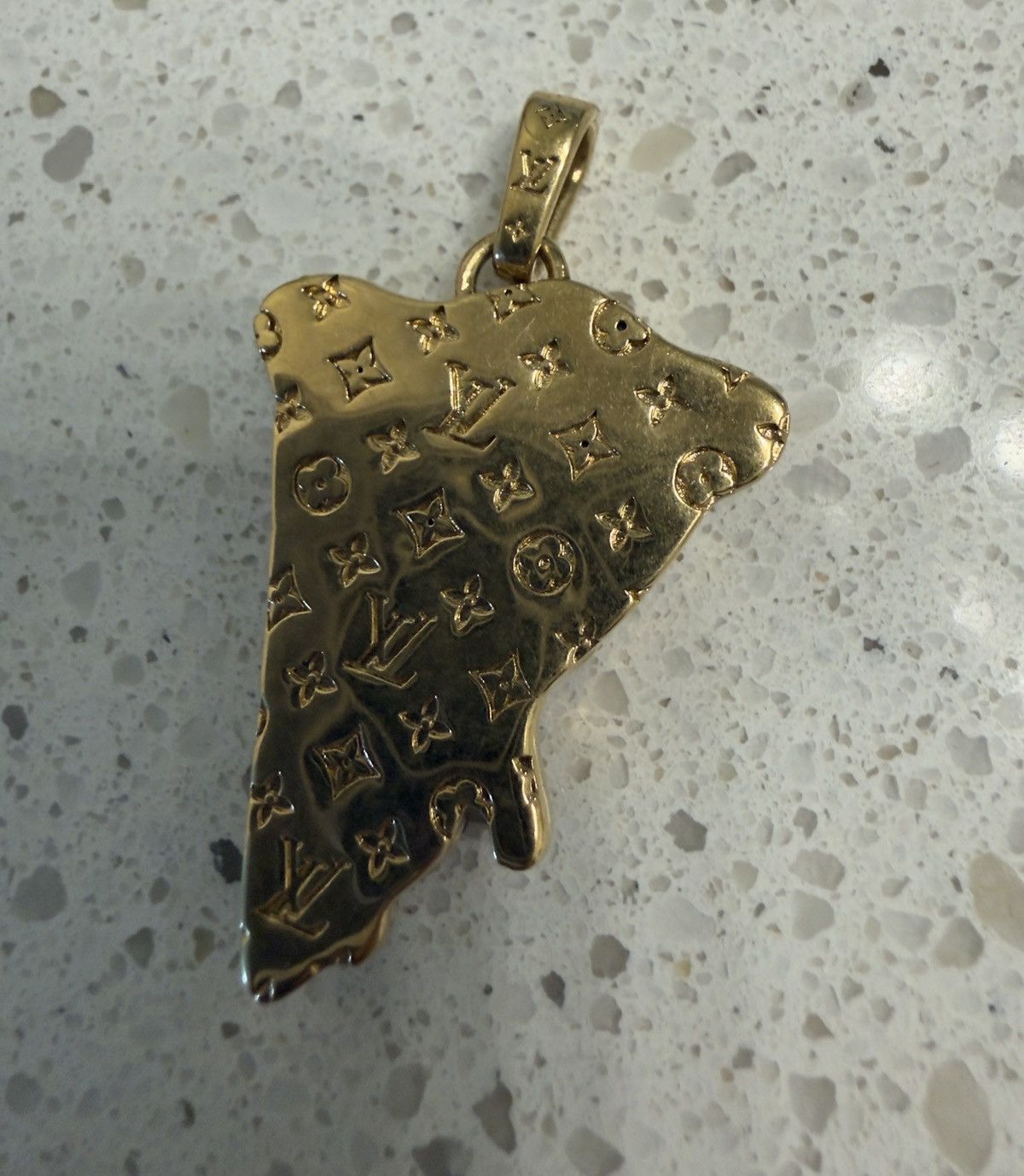 Louis Vuitton Louis Vuitton Pizza Medium Charm Size ONE SIZE - 4 Thumbnail