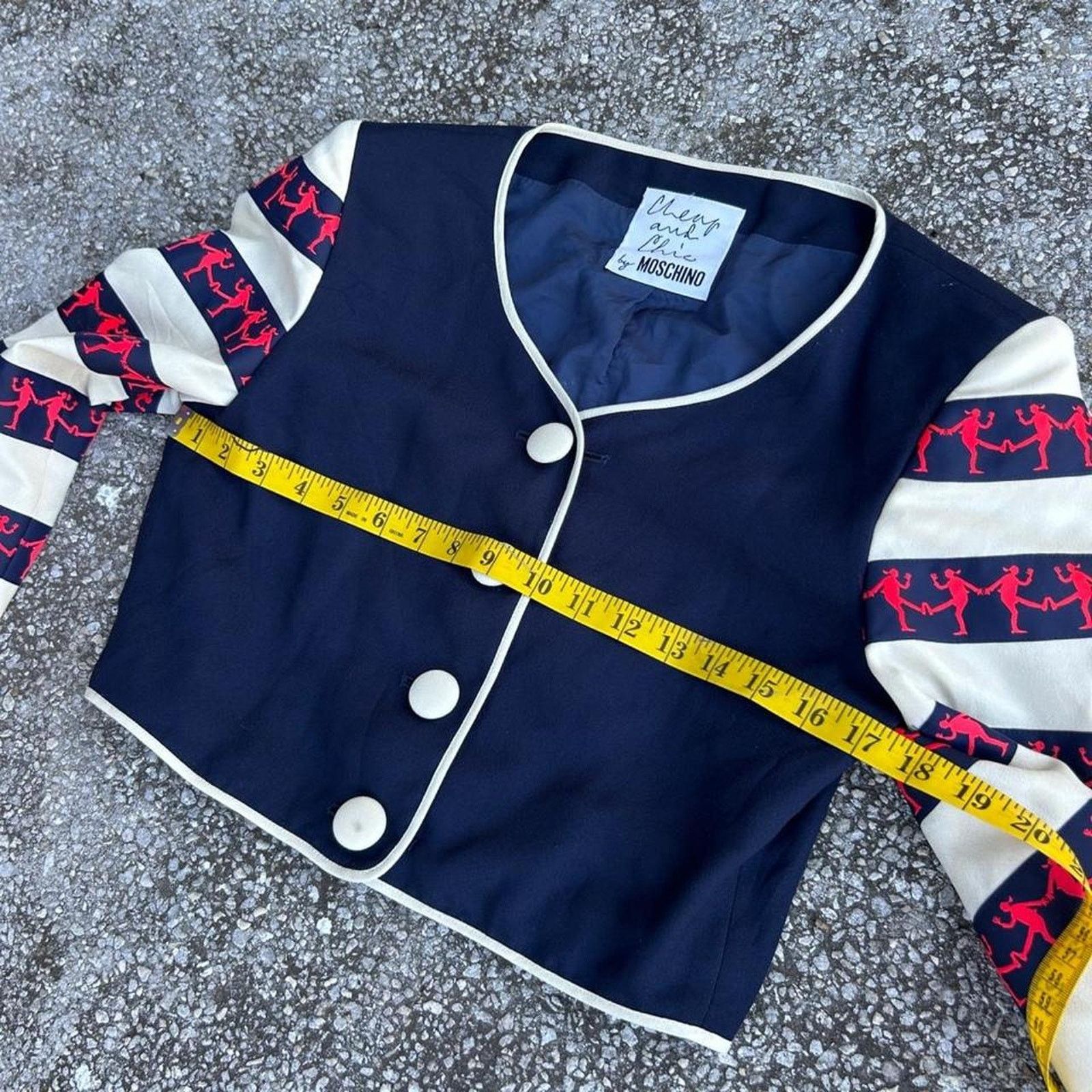 Moschino Moschino Cheap and Chic 90s cropped 3/4 sleeve jester jacket Size XS / US 0-2 / IT 36-38 - 4 Thumbnail