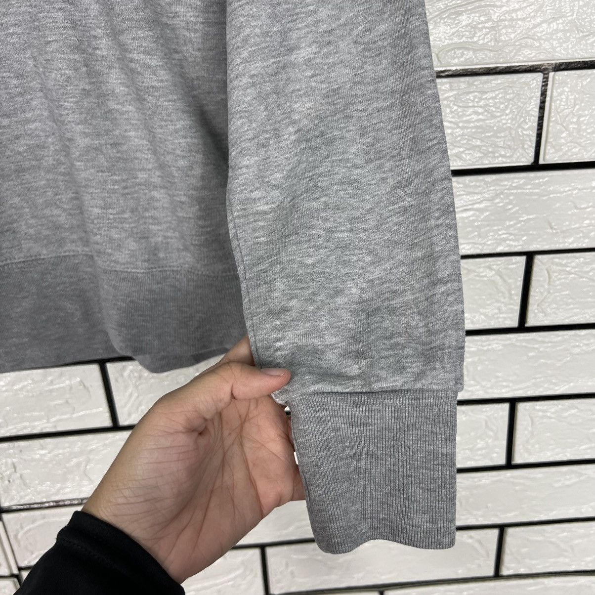 Nissan Vintage NISSAN Small Logo Crewneck Sweatshirt #4068-C185 Size US M / EU 48-50 / 2 - 8 Thumbnail