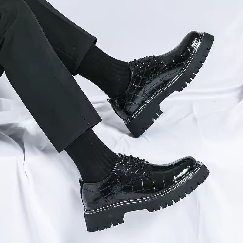 Black Croc-Embossed Split Leather Lug Sole Derby Shoes