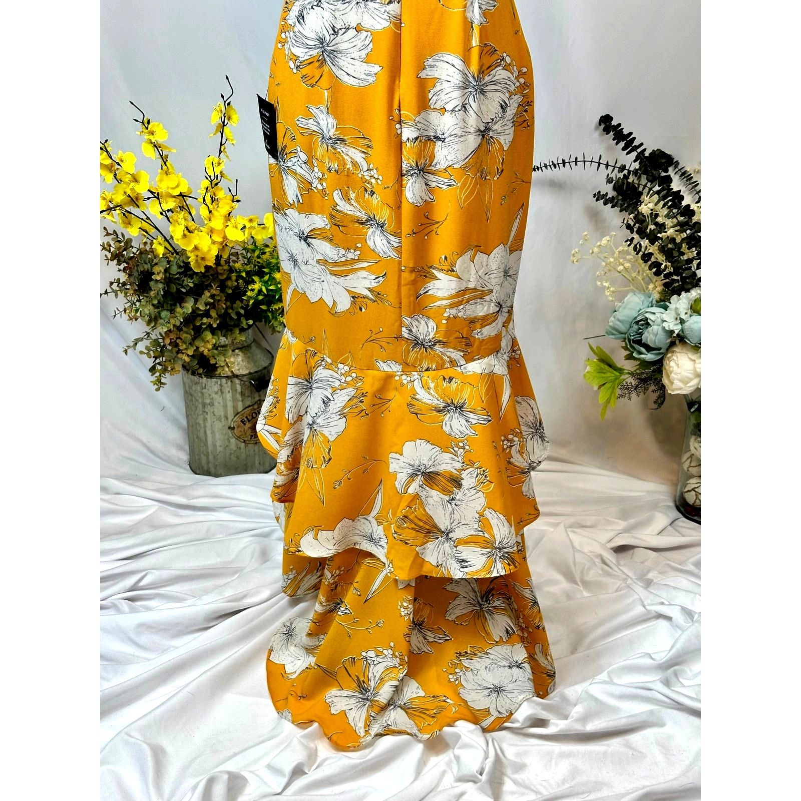 Other Lulu’s Darling Daylily Mustard Floral Hi-Lo Maxi Dress M Size M / US 6-8 / IT 42-44 - 18 Thumbnail