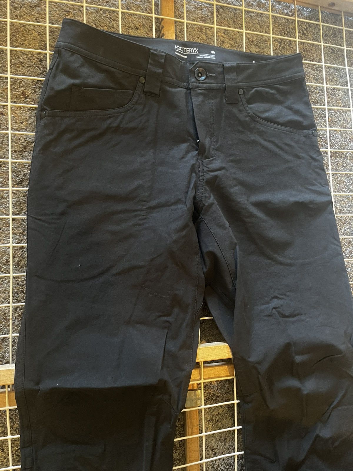 Arc'teryx Arcteryx Levon Pants - size 30 Size US 30 / EU 46 - 2 Thumbnail