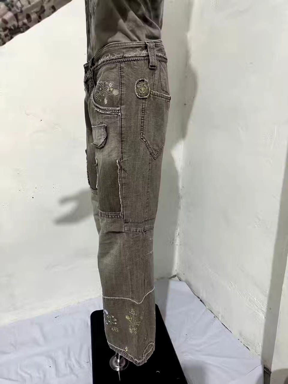 Marithe + Francois Girbaud Rare!!! Marithe Francois Girbaud Distressed Cropped Pants Size 28" / US 6 / IT 42 - 2 Thumbnail