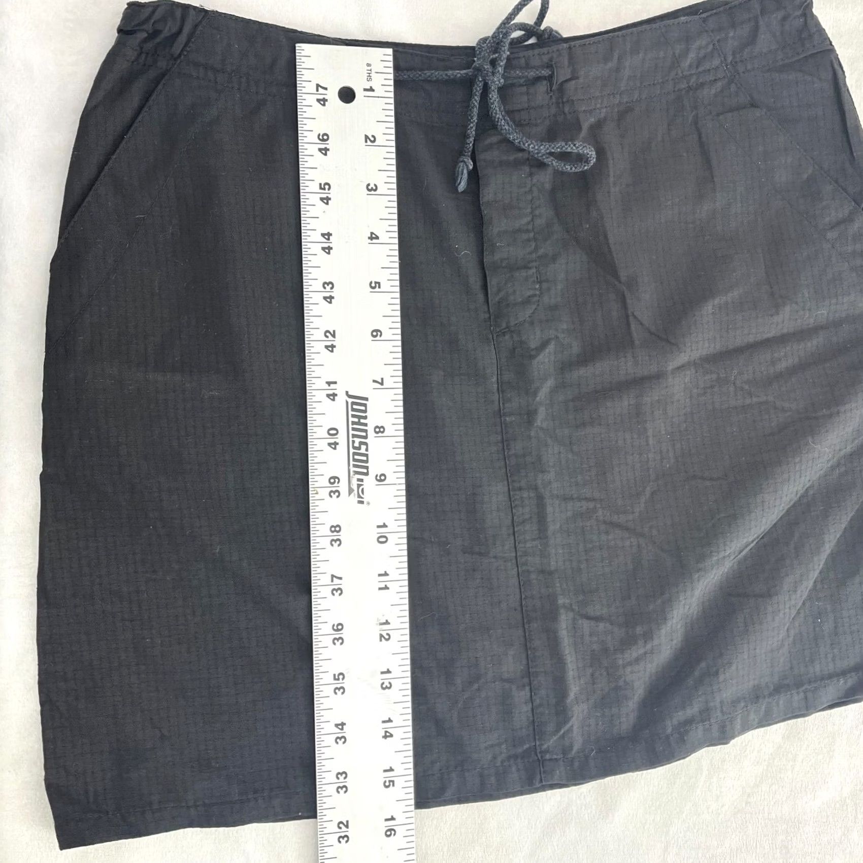Patagonia Water Girl Patagonia Women's Swim Skirt Size 4 Black Drawstring Pockets Size 27" / US 4 / IT 40 - 7 Thumbnail